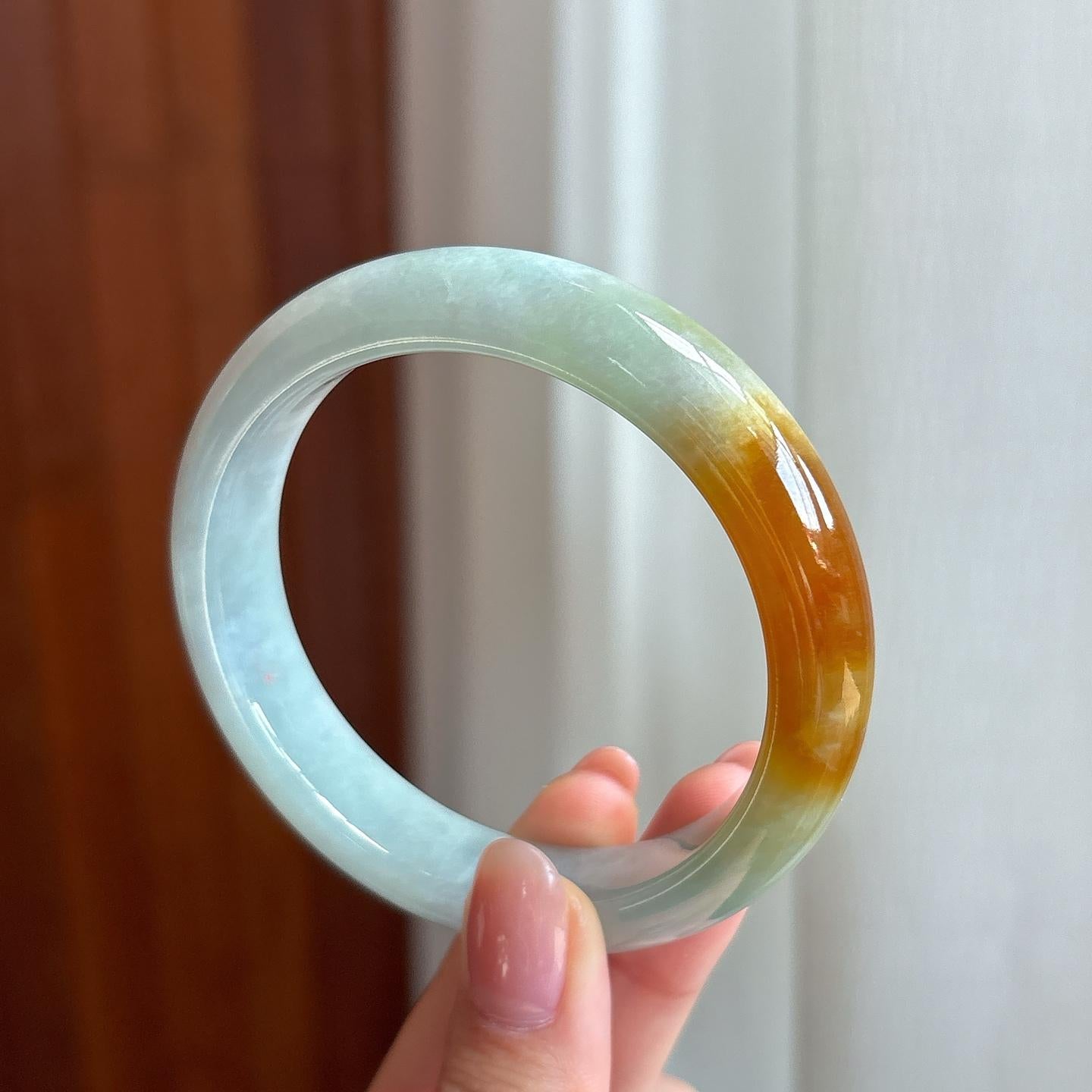 糯冰带黄翡翡翠平安镯（58.5mm）（yc329525）
