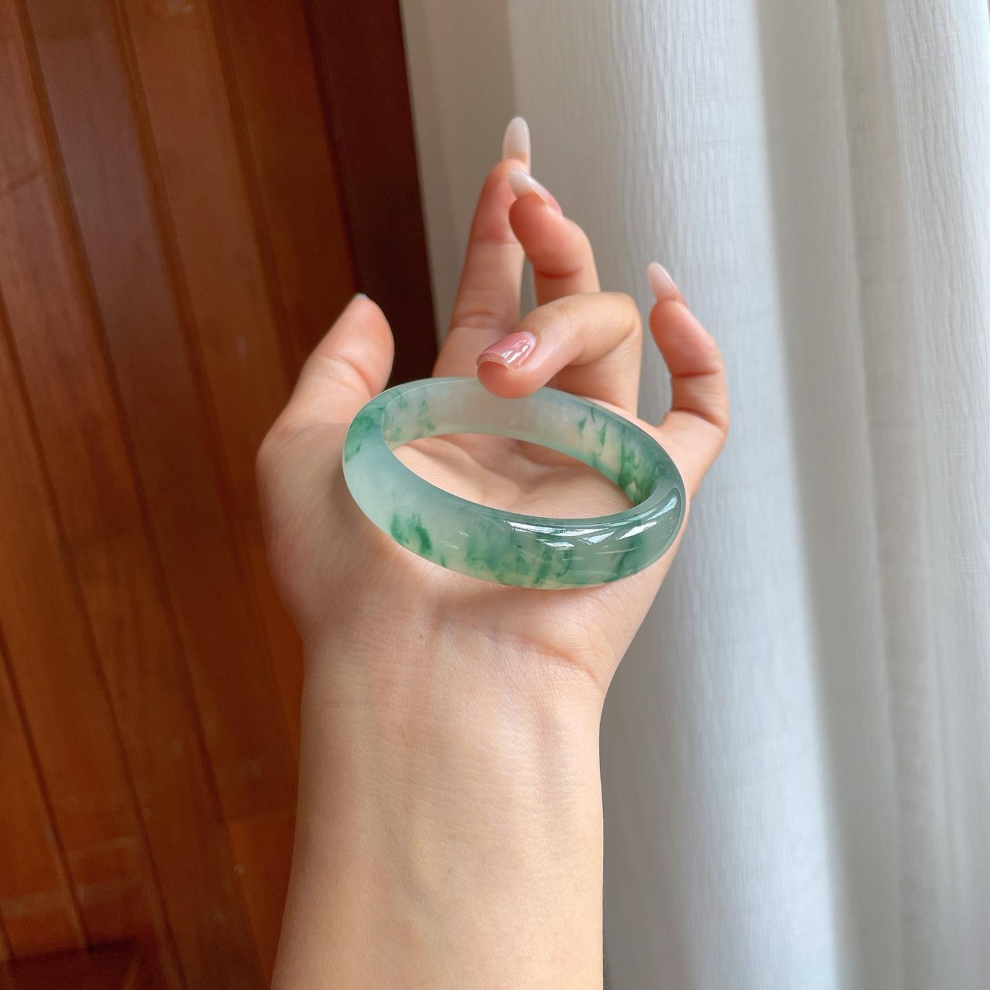 冰玻种飘花翡翠平安镯（52.7mm）（yc312940）