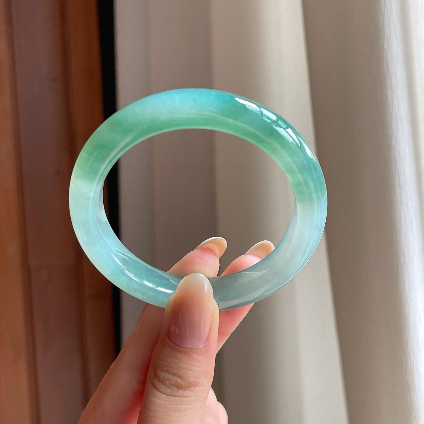 冰种带色翡翠平安镯（52mm)（yc397495）