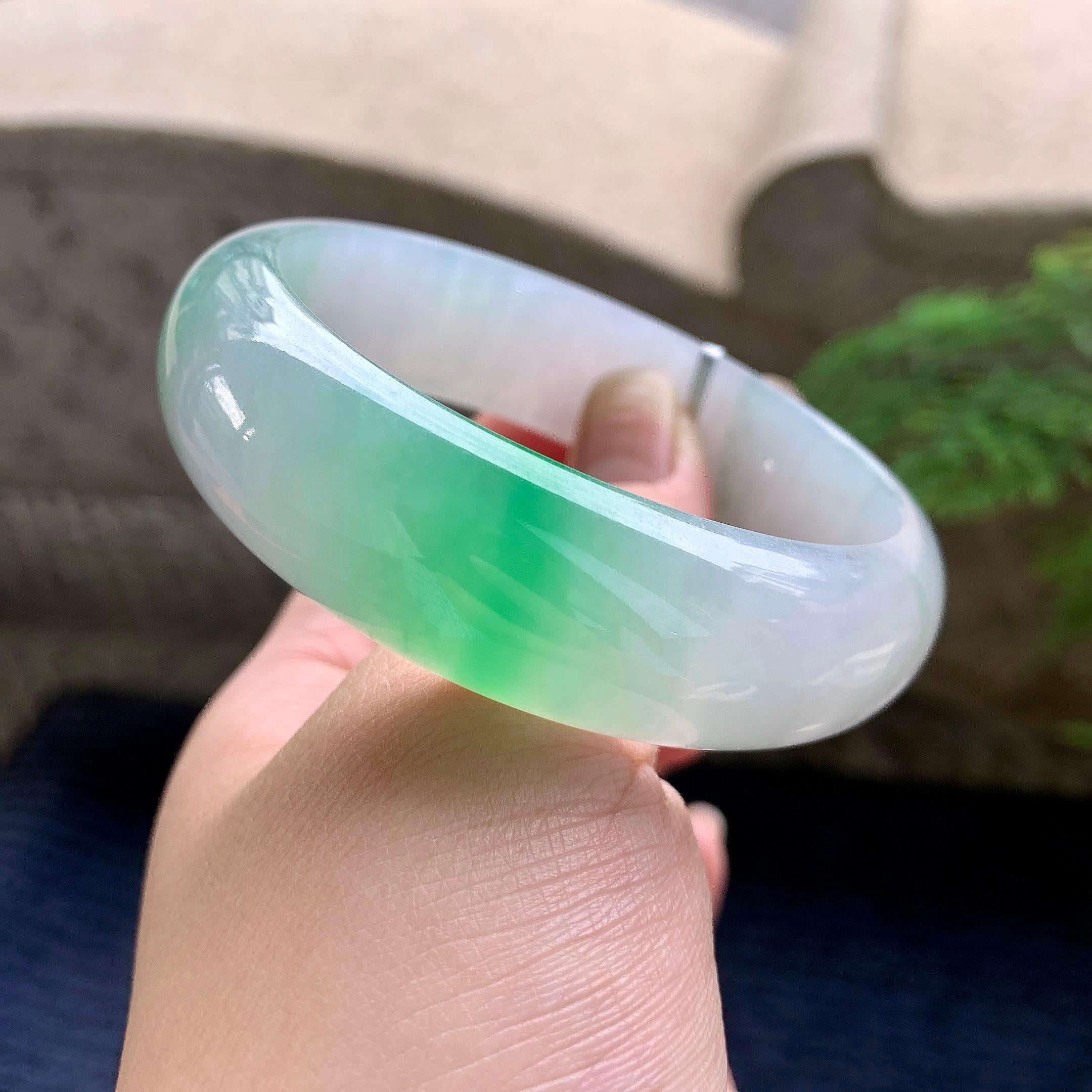 糯冰种飘绿宽版轮胎手镯（59mm）（yc252994）