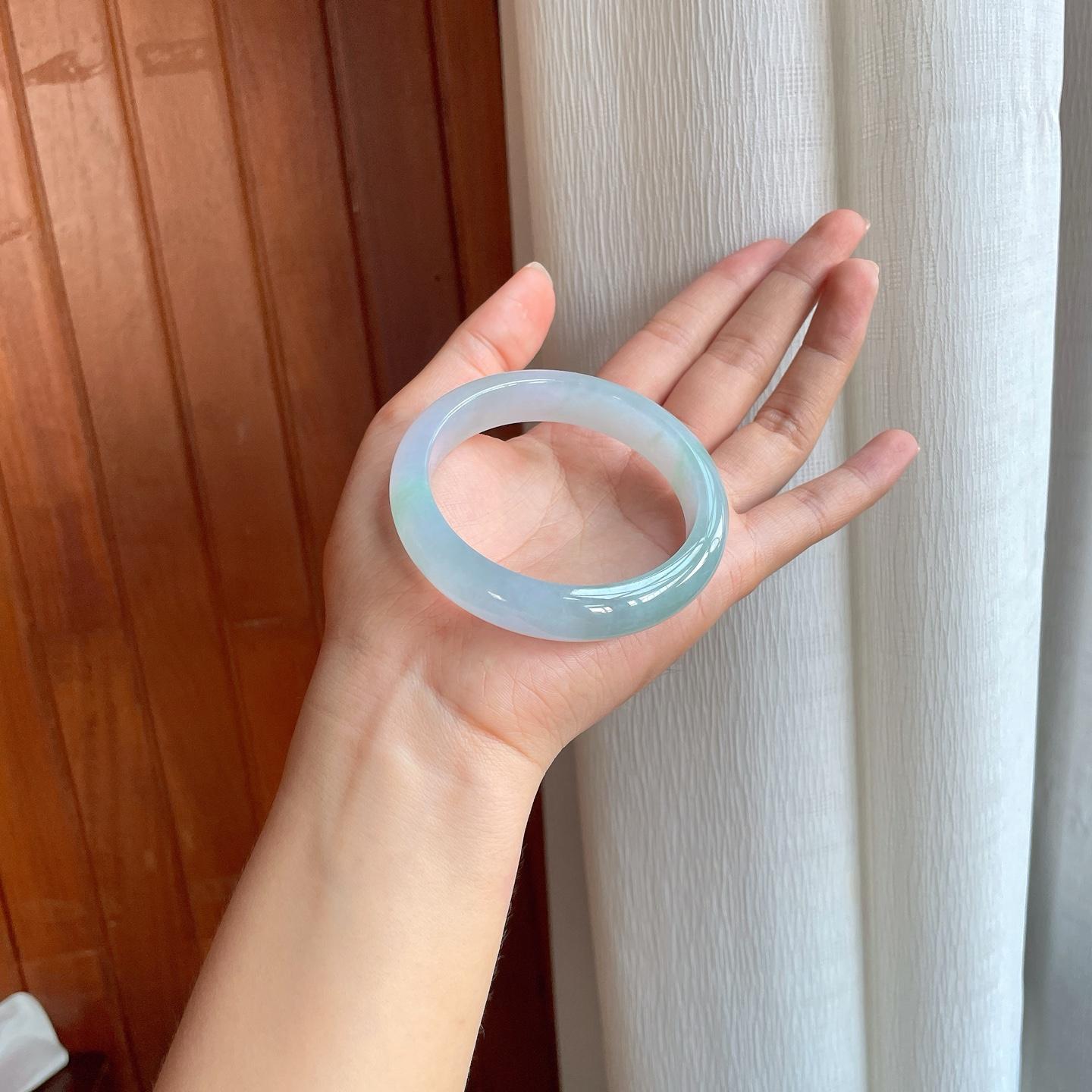 糯冰带底色翡翠平安镯（57.6mm）（yc408392）