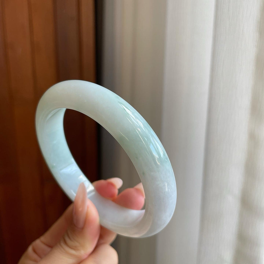 糯冰牛奶底飘花翡翠平安镯（62.8mm）（yc269677）