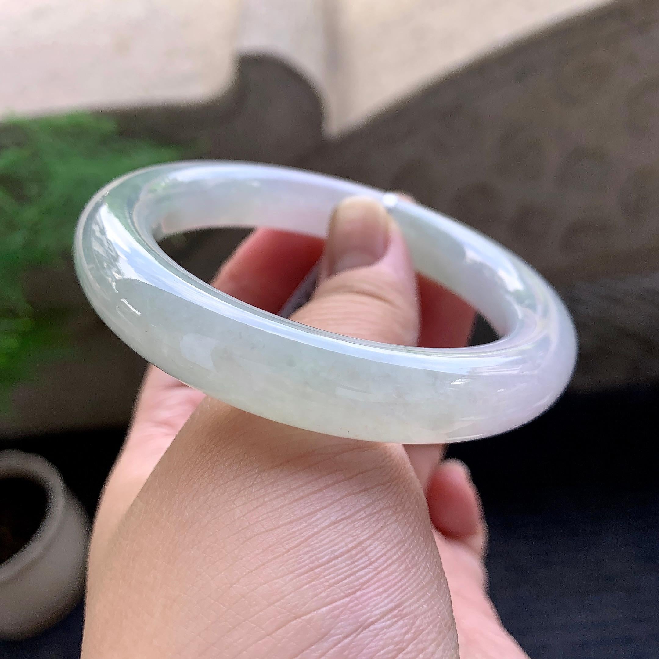 细糯种淡春彩圆条手镯（56mm）（yc195931）