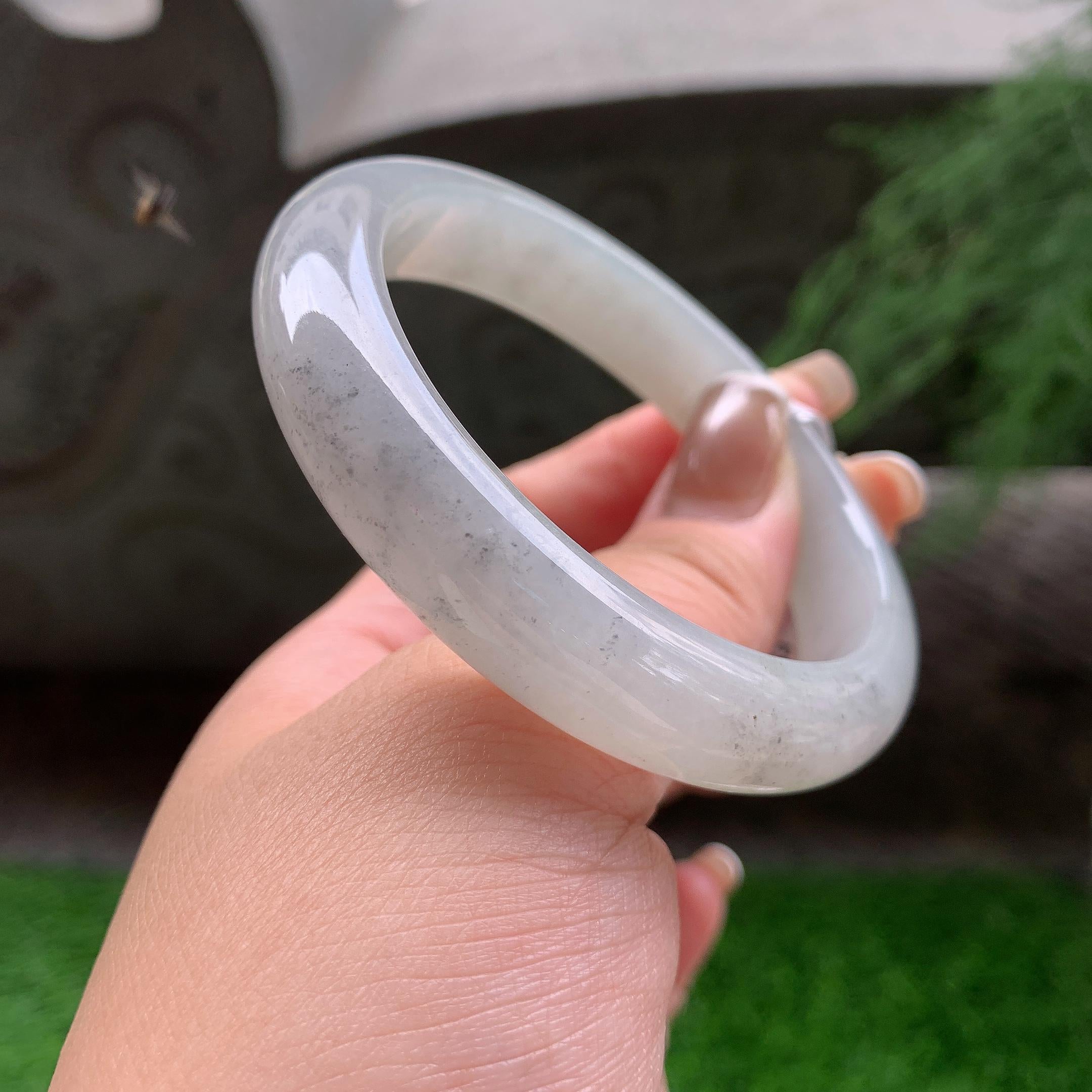 大圈口 细糯种乌鸡正圈平安镯  58圈口 天然缅甸A货翡翠（yc387391）