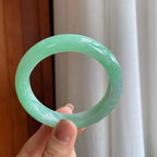 糯冰果绿翡翠平安镯（55mm）（yc288652）