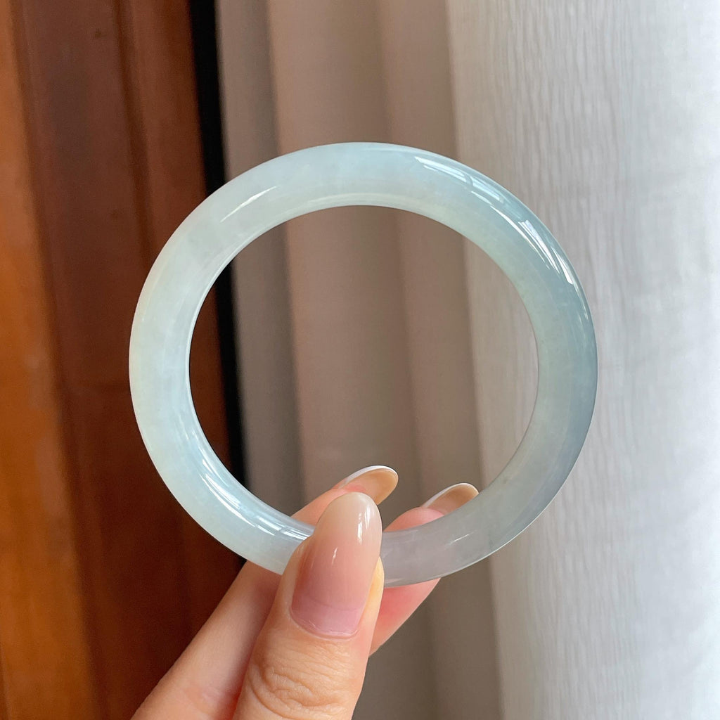 糯冰淡底色翡翠圆条手镯（55.2mm)（yc412124）