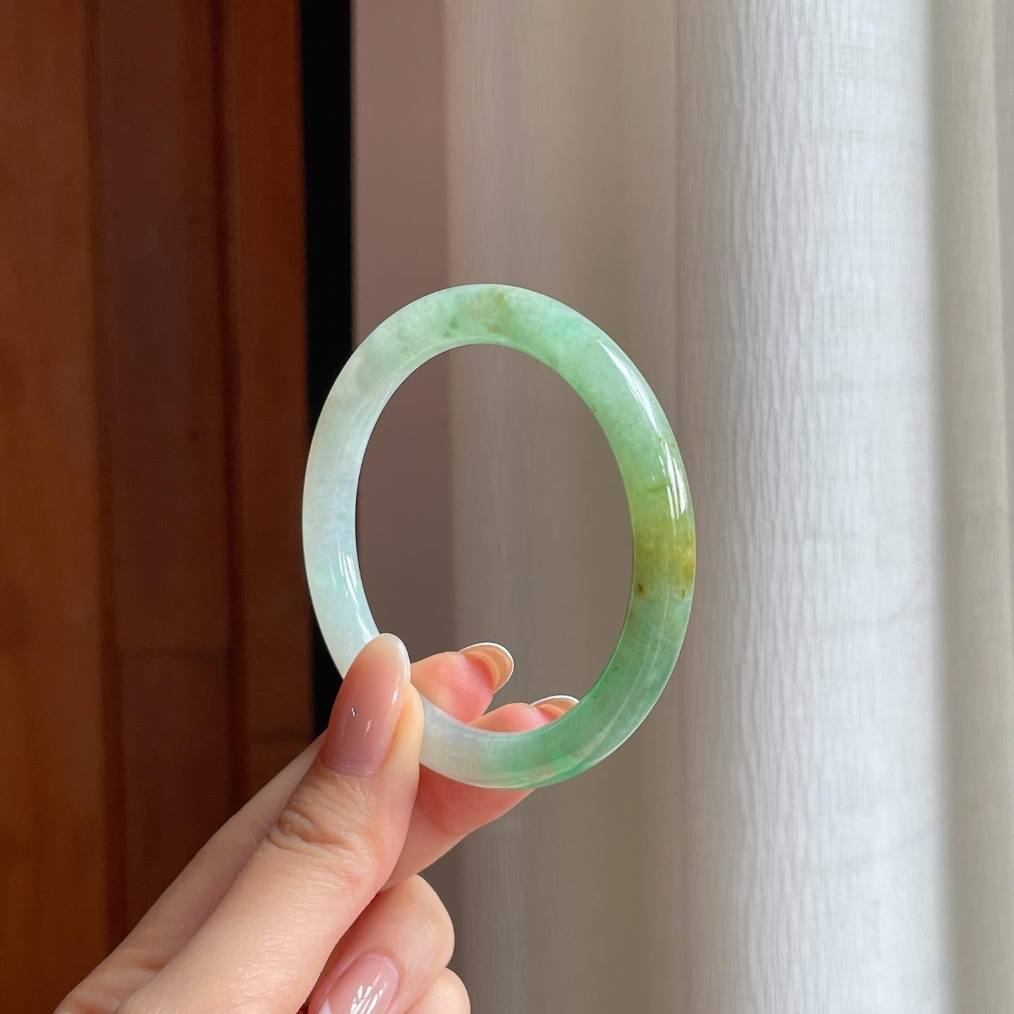 糯冰黄加绿翡翠圆条手镯（53.8mm)（yc381228）