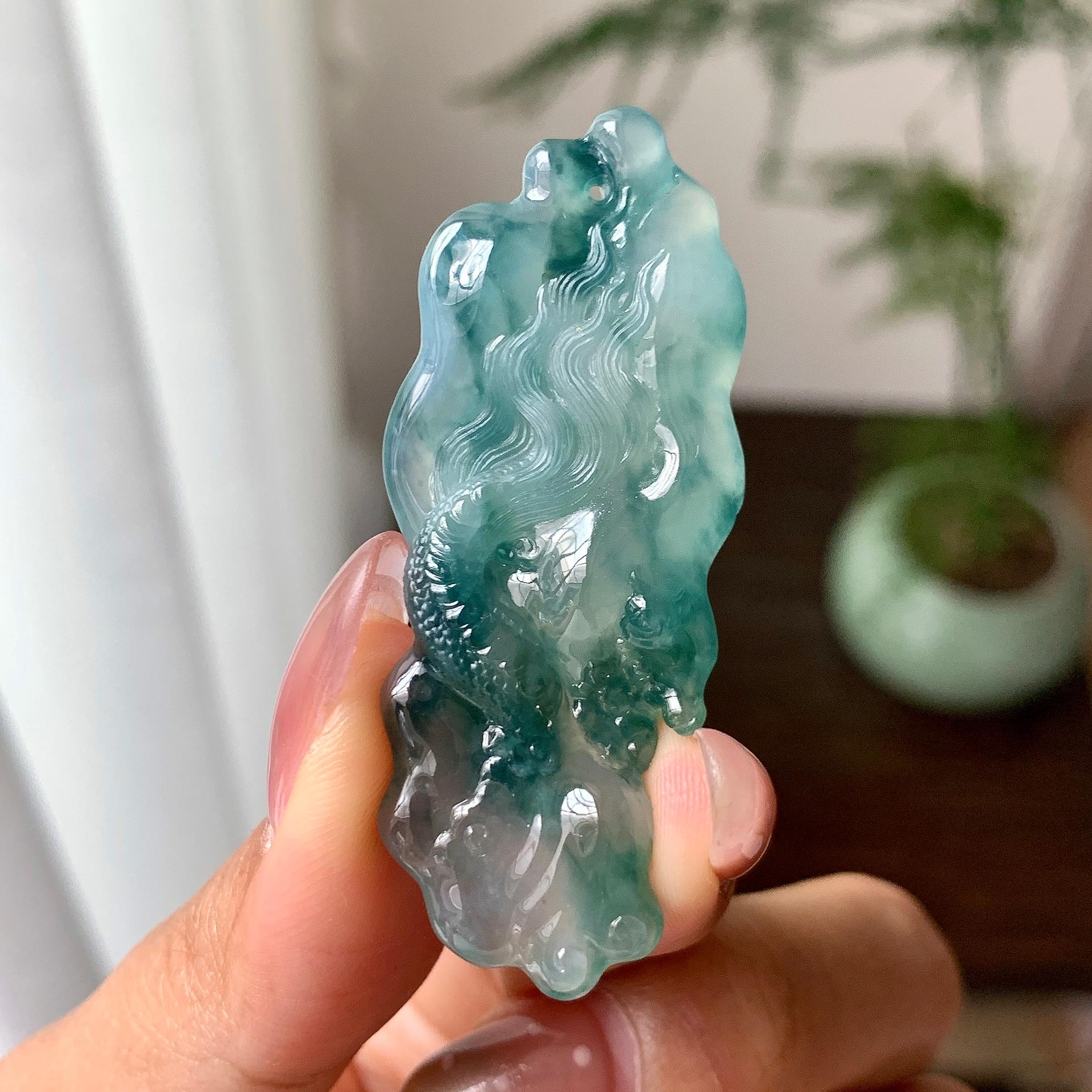 糯冰种飘兰花龙牌挂件（yc287821）