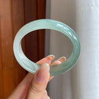糯冰带色宽版翡翠贵妃镯（58mm)（yc424973）