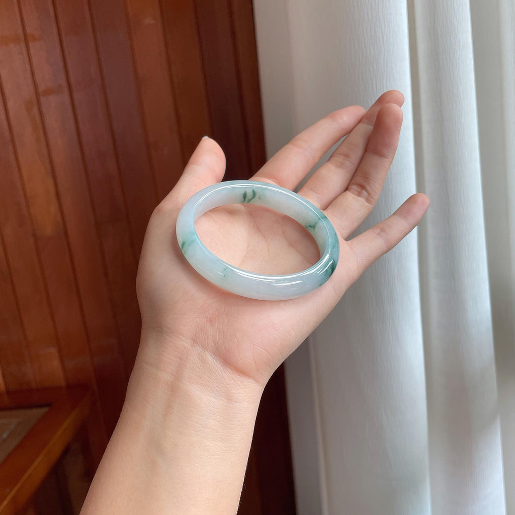 糯冰飘花翡翠贵妃镯（56.5mm）（yc346544）