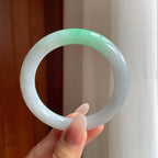 糯冰白底青翡翠圆条手镯（55.7mm）（yc263536）