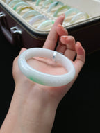 糯冰白底青正圈翡翠手镯（57.7mm）（yc016959）