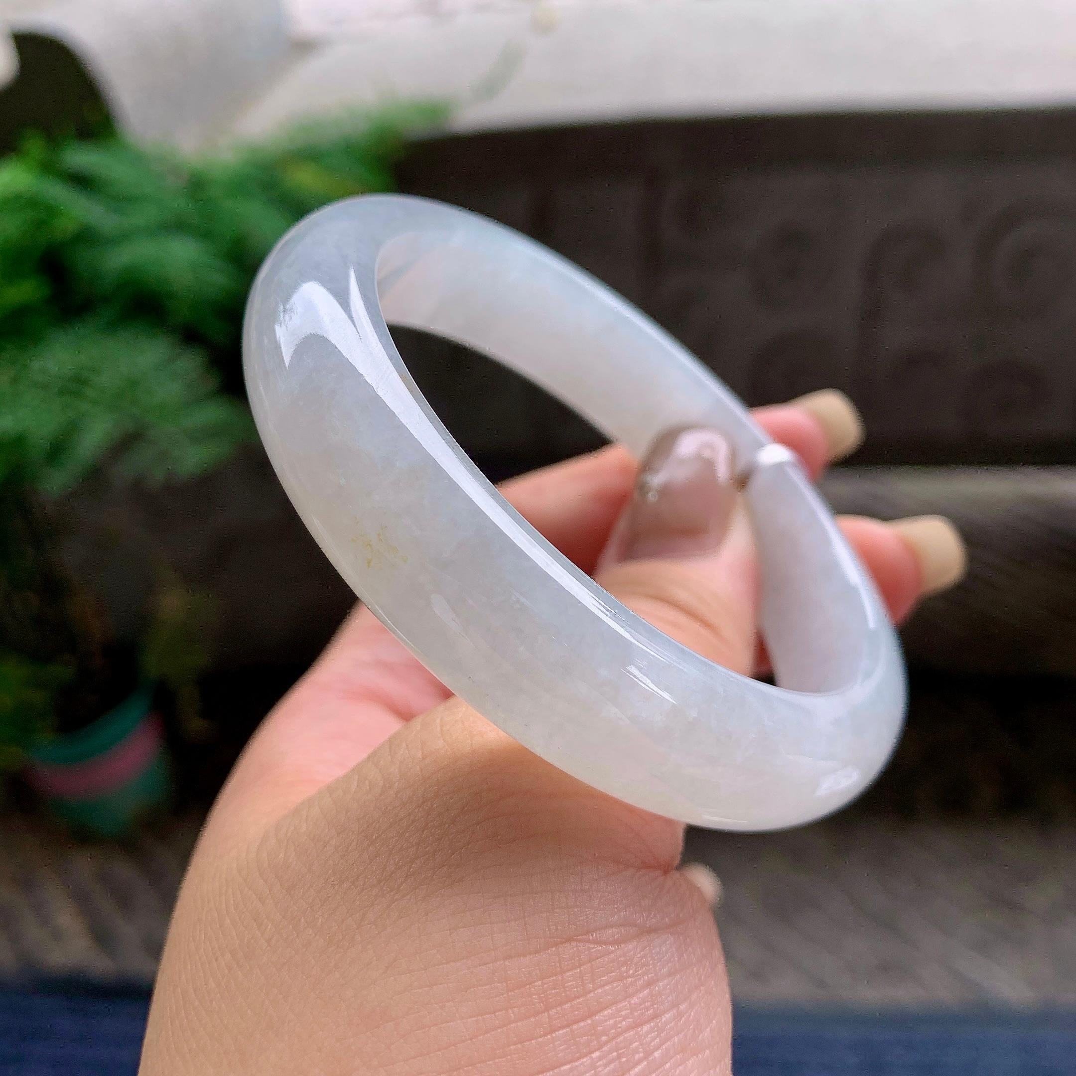大圈口 糯冰种带底色洒金正圈平安镯 58.3圈口 天然缅甸A货翡翠（yc469525）