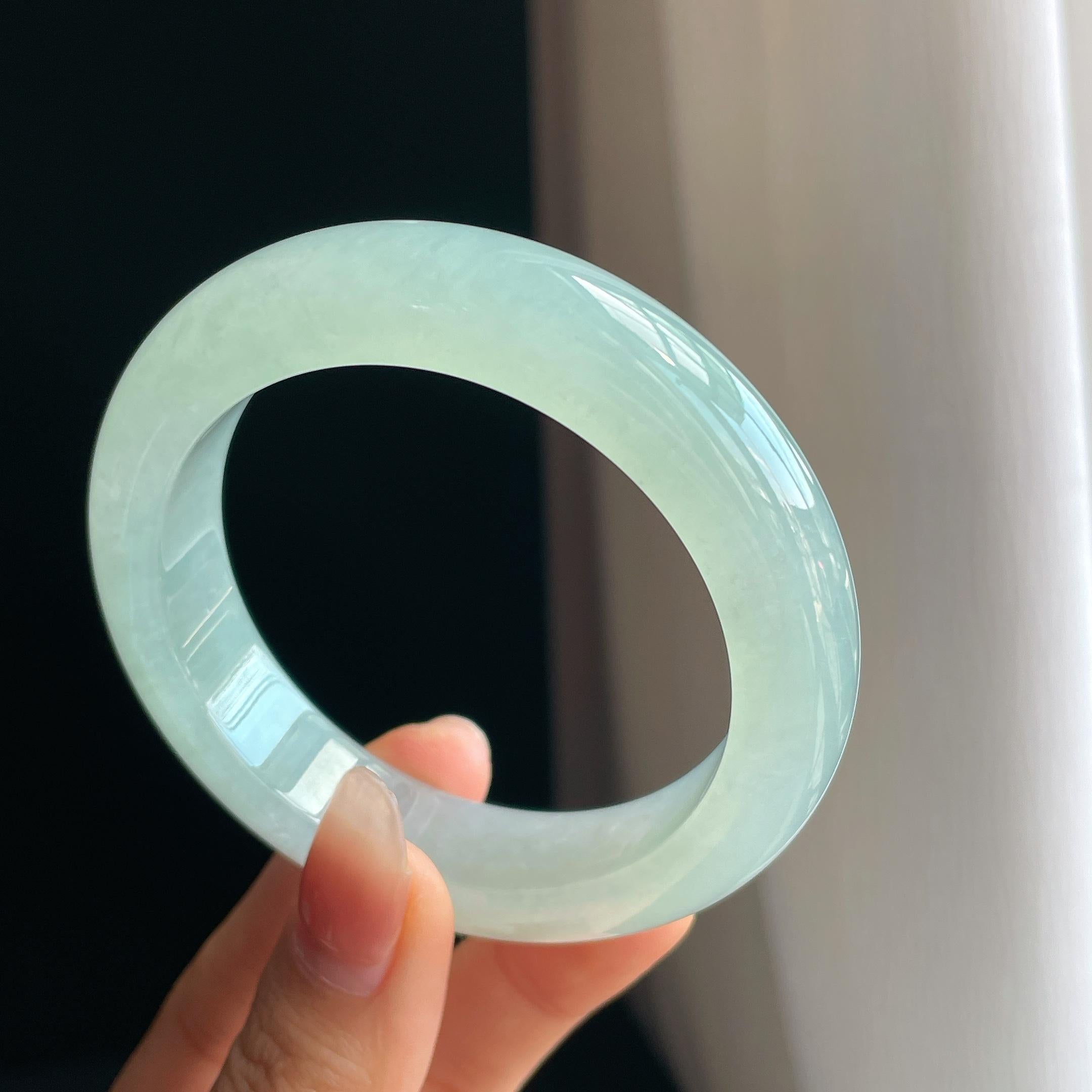 冰种晴底翡翠平安镯（56mm)（yc323804）