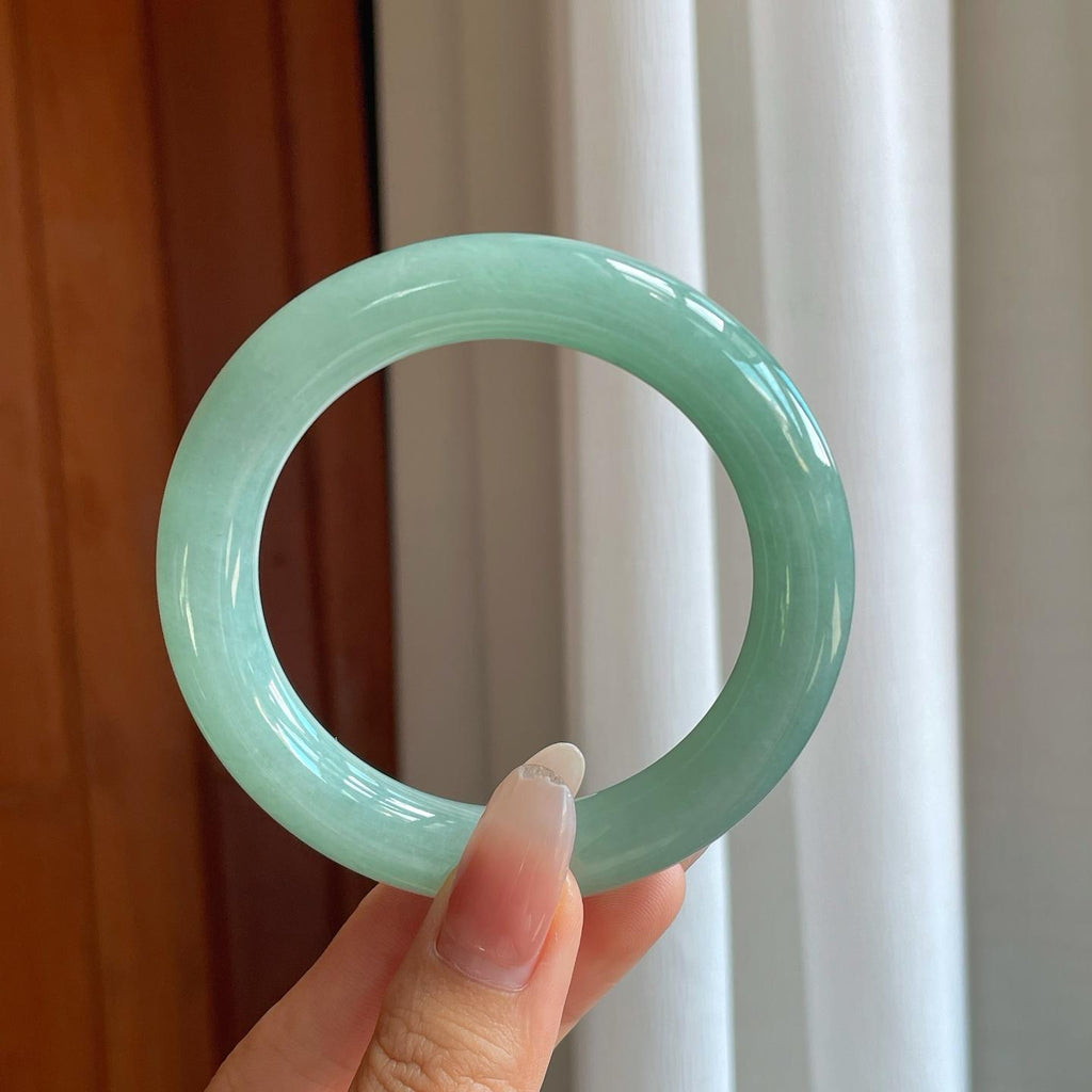 糯冰蓝晴底翡翠圆条手镯（55.5mm（yc274569）