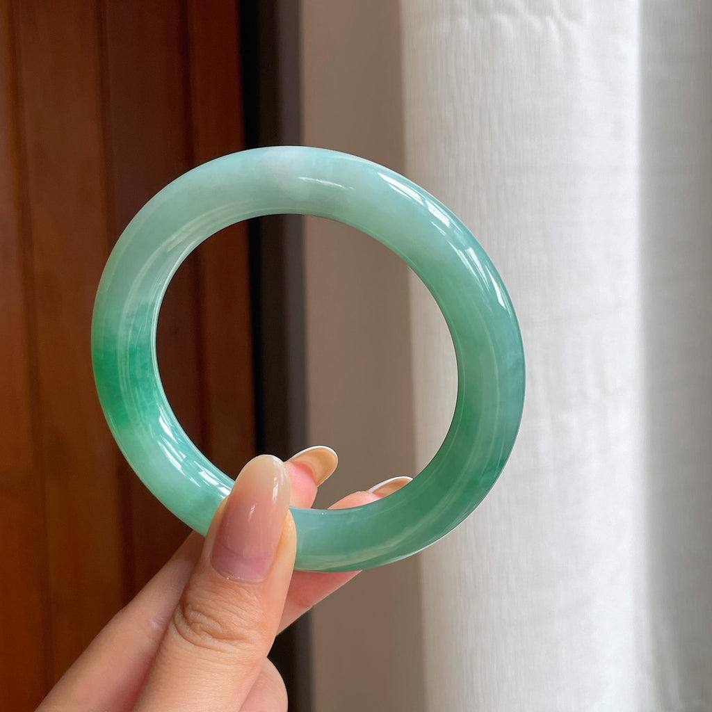 糯冰带色翡翠圆条手镯（56.2mm)（yc423149）