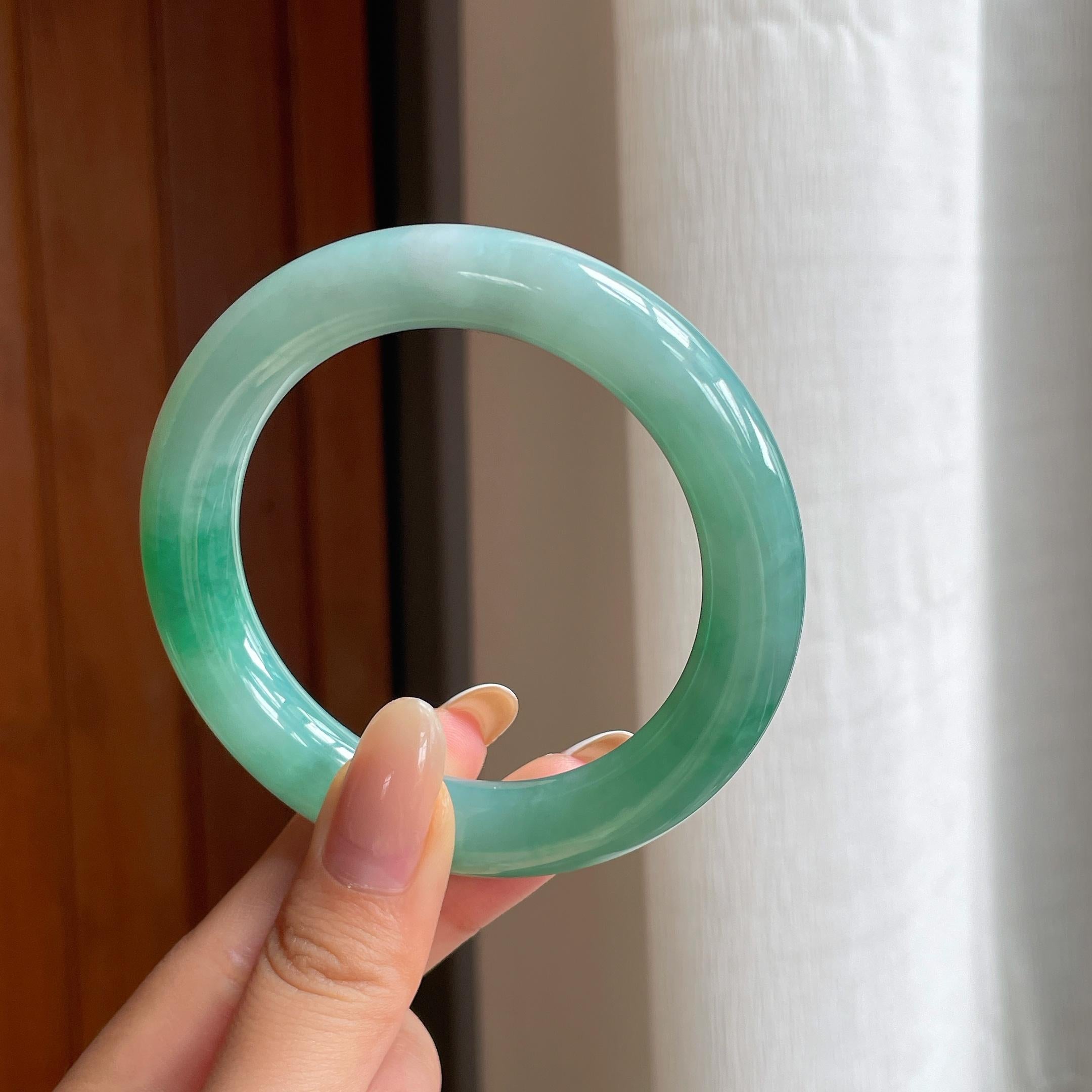 糯冰带色翡翠圆条手镯（56.2mm)（yc423149）