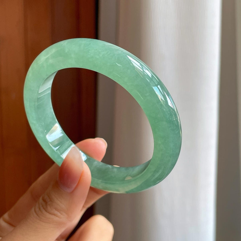 糯冰湖水绿翡翠平安镯（56.5mm)（yc311408）