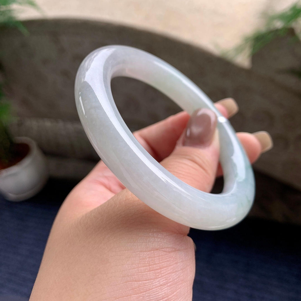细糯种飘绿花圆条手镯  56.5圈口  天然缅甸A货翡翠（yc441127）
