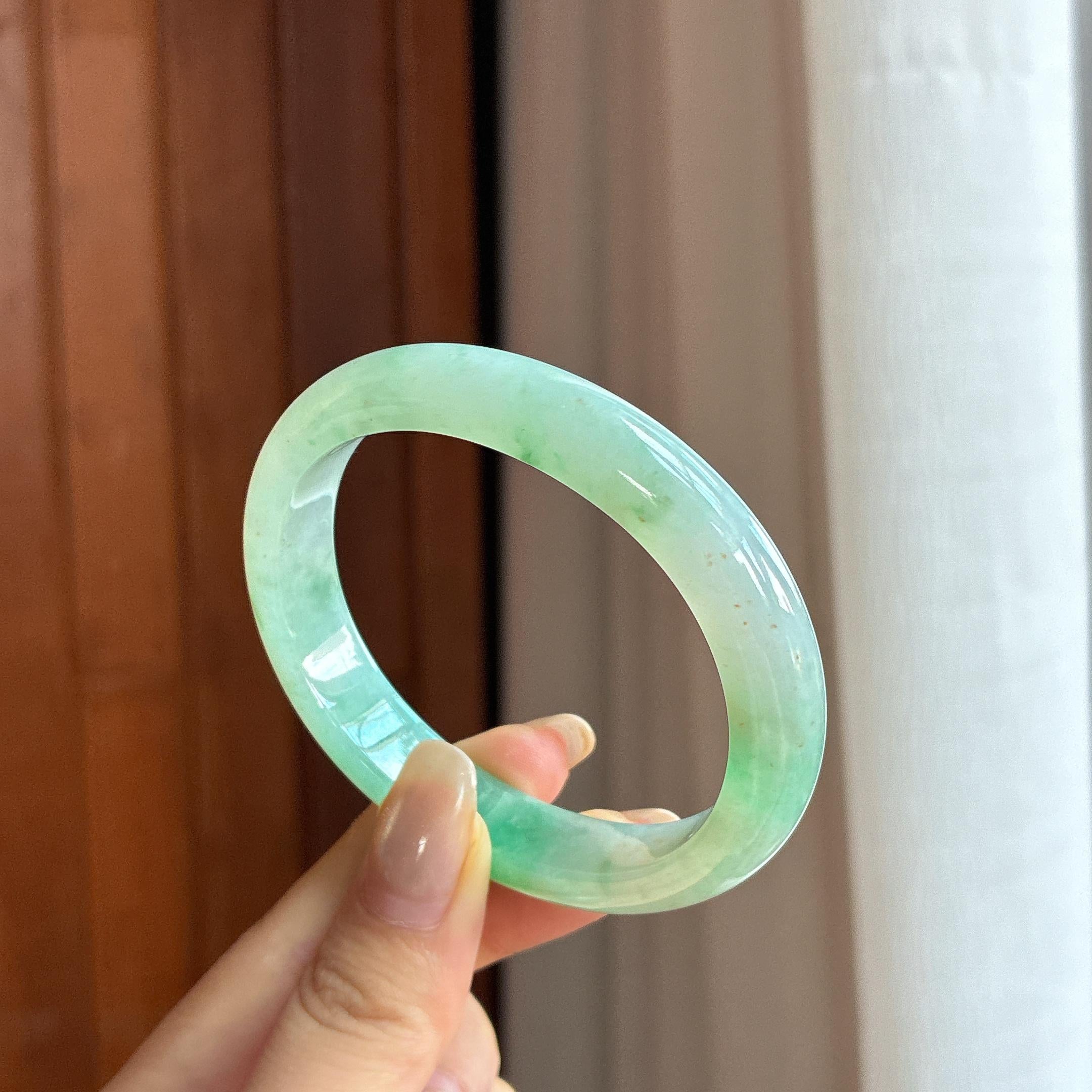 细糯种带色贵妃镯 57圈 天然缅甸A货翡翠（yc455246）