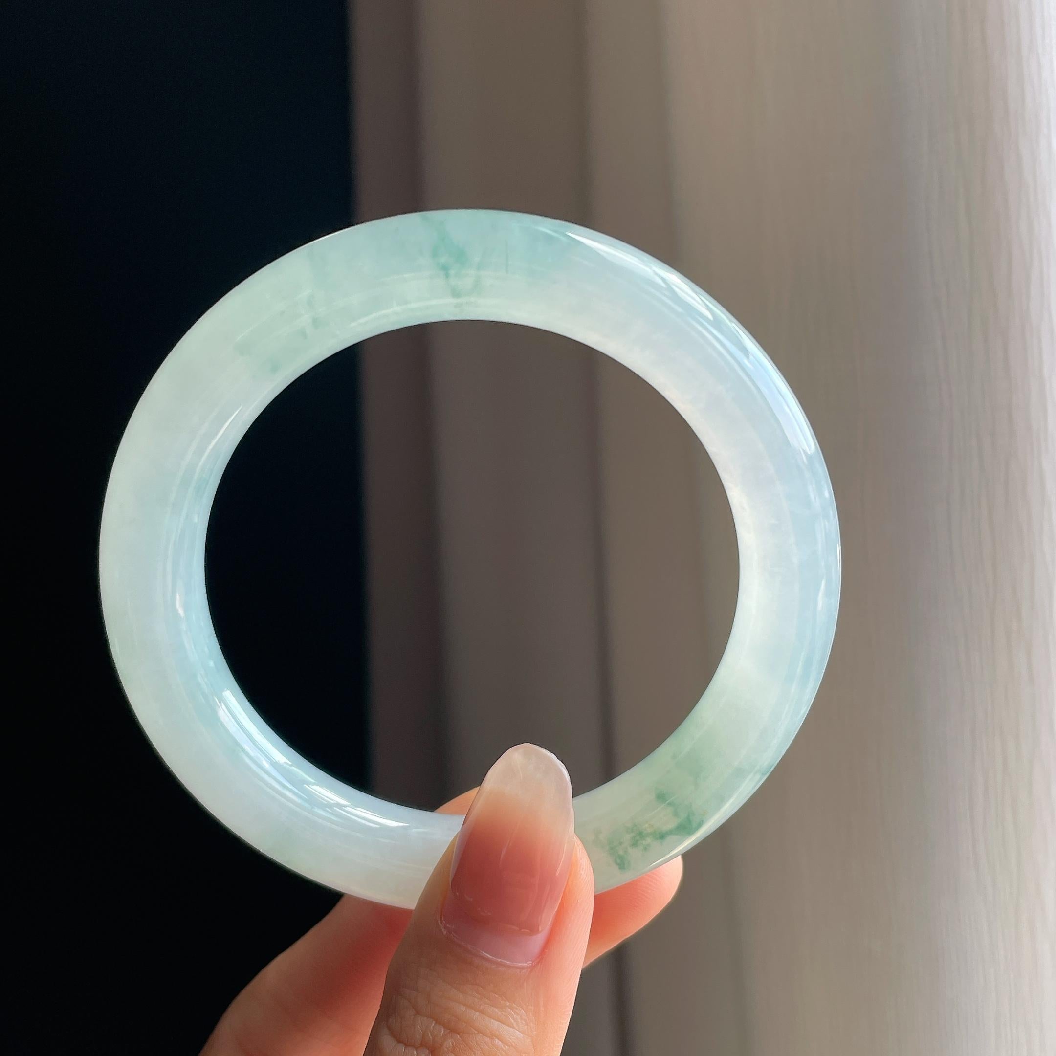 冰种飘花翡翠圆条手镯（56.5mm)（yc323813）