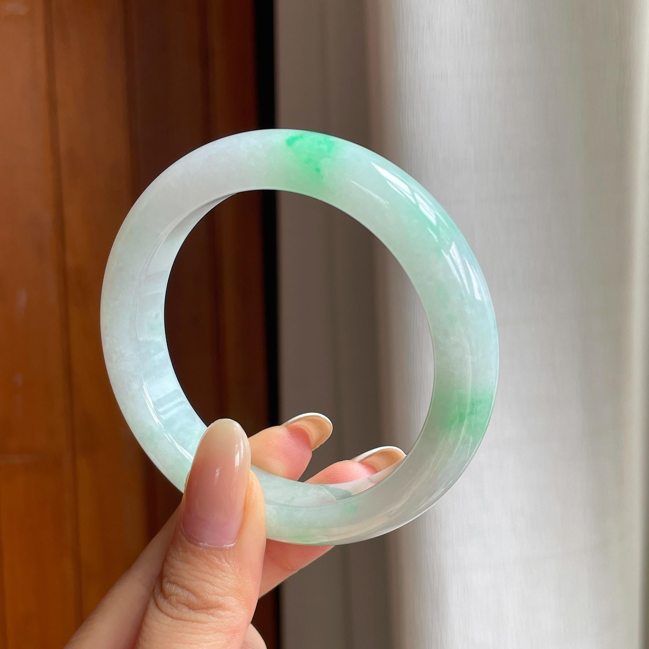 糯冰带色翡翠平安镯（56.5mm)（yc416031）