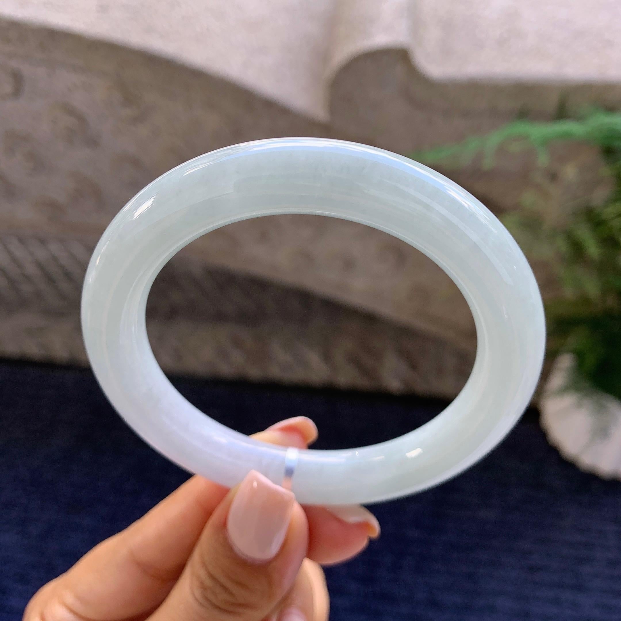 糯种淡晴底圆条手镯（57.6mm）（yc223229）