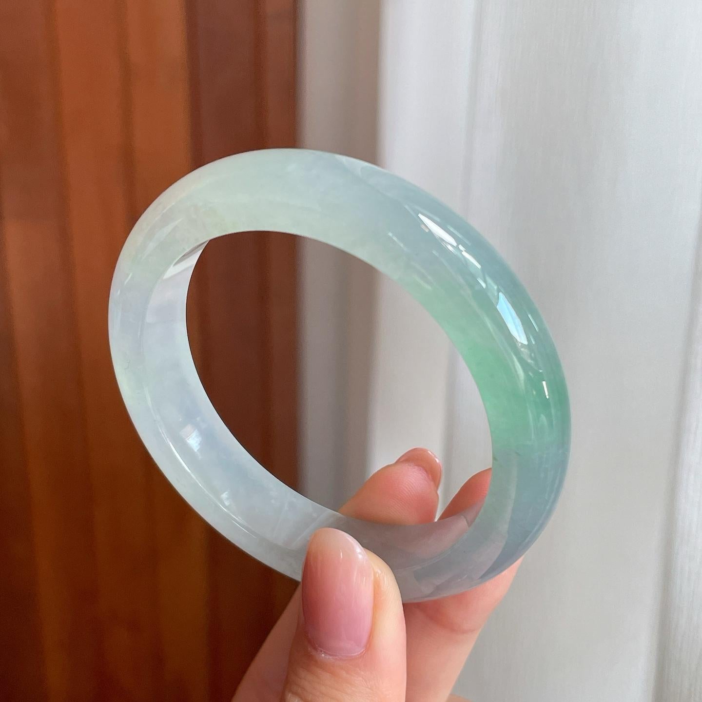 冰种淡底色翡翠平安镯（53mm)（yc342183）