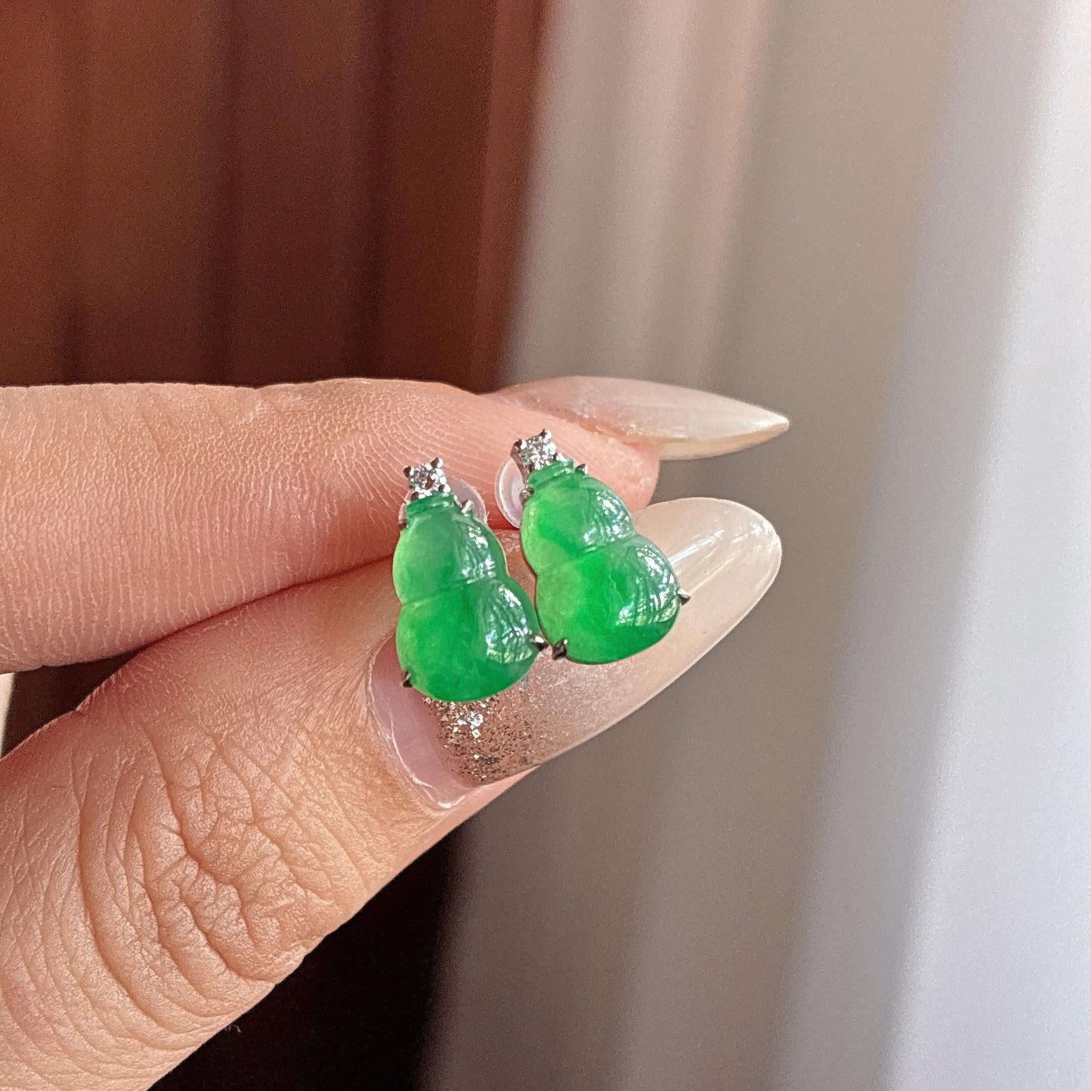 18k金镶冰种甜绿葫芦耳钉 天然缅甸A货翡翠（yc507089）