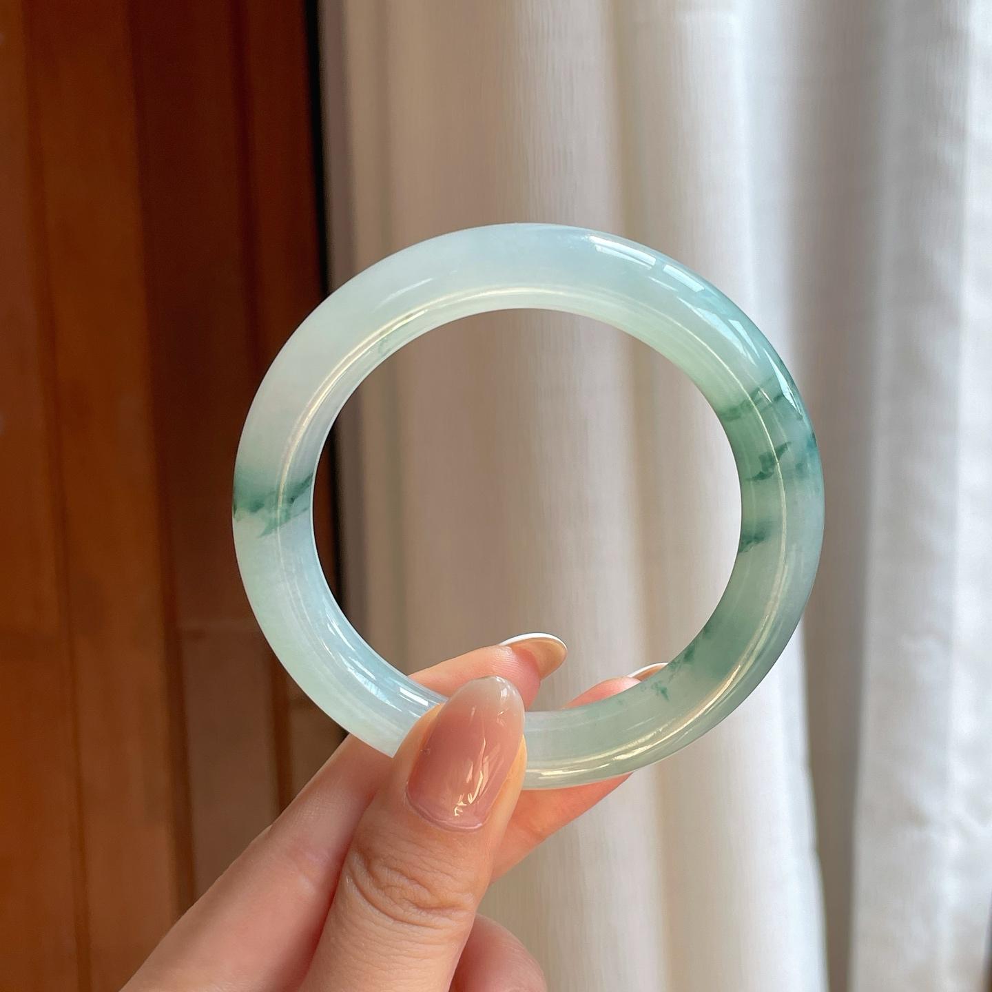 冰种飘花翡翠圆条手镯（54.7mm)（yc381351）