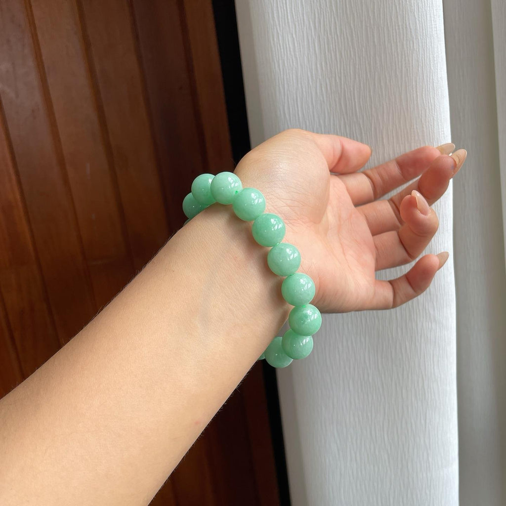 糯冰果绿底翡翠珠串手串（yc246171）