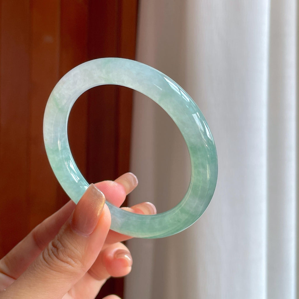 冰种晴底翡翠圆条手镯（55.7mm）（yc373523）