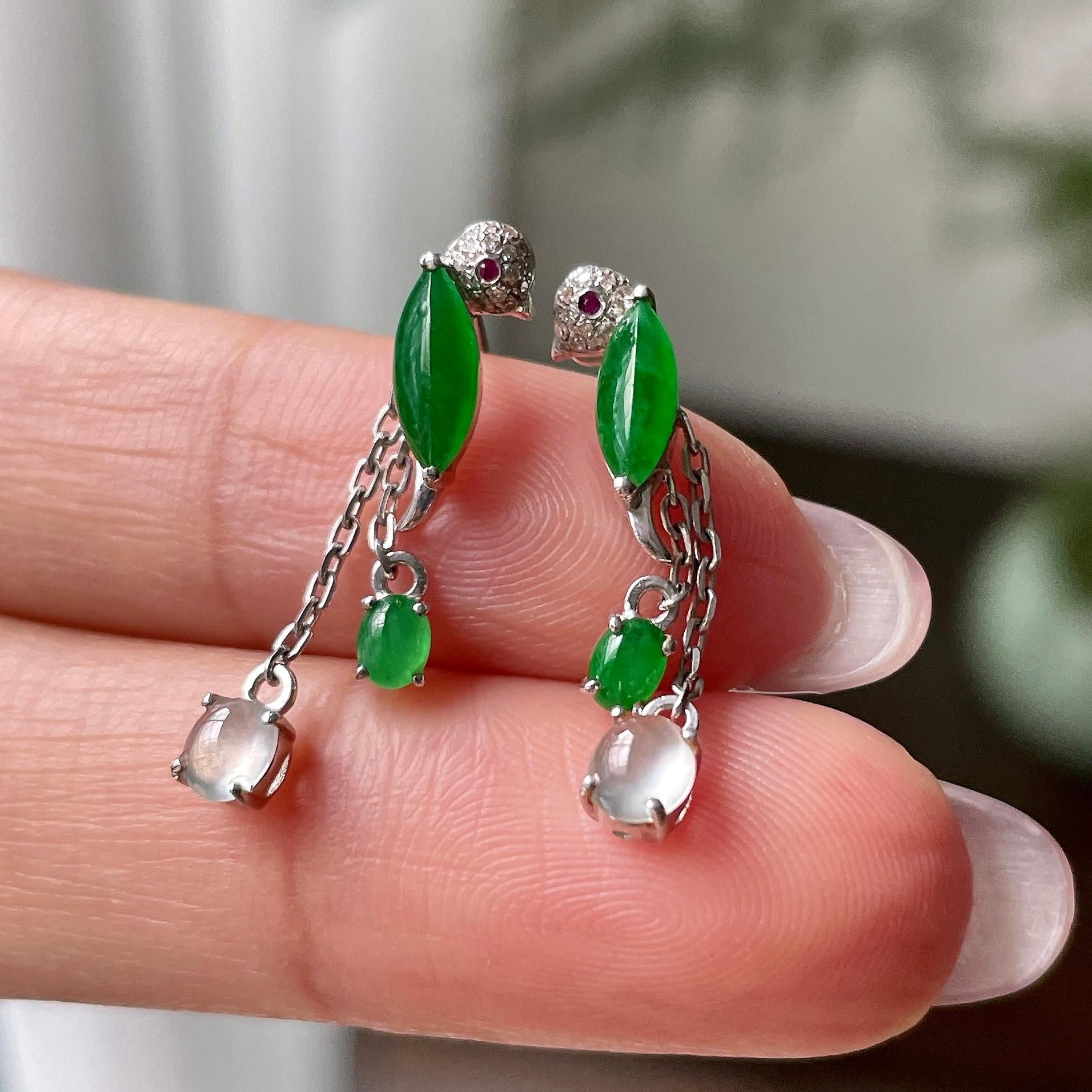 18k金钻镶糯冰种满绿随型耳钉   天然缅甸A货翡翠（yc319045）