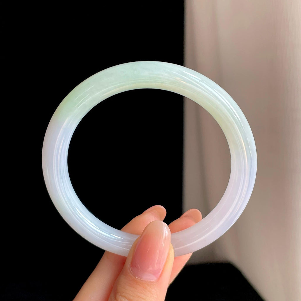 糯冰春彩翡翠圆条手镯（55.5mm)（yc342563）