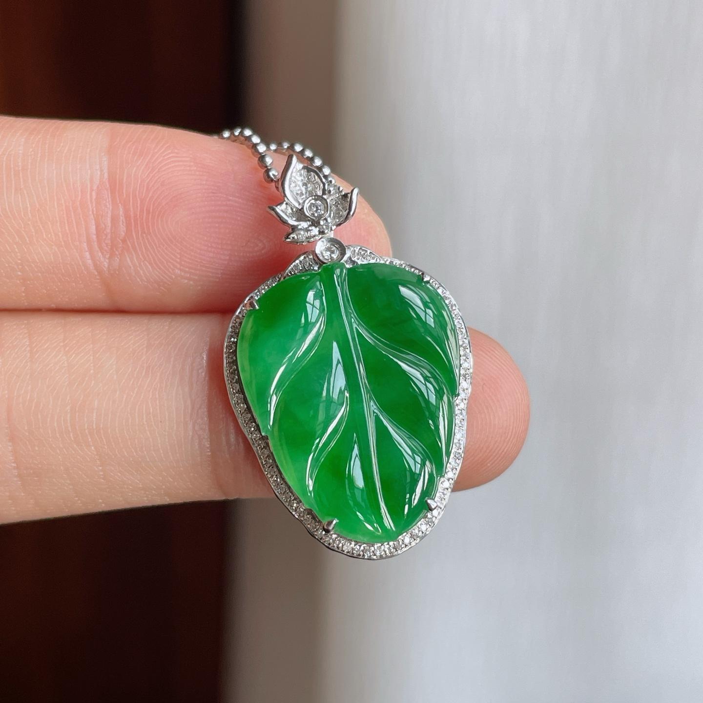 18k金镶糯种满绿翡翠叶子（yc251709）