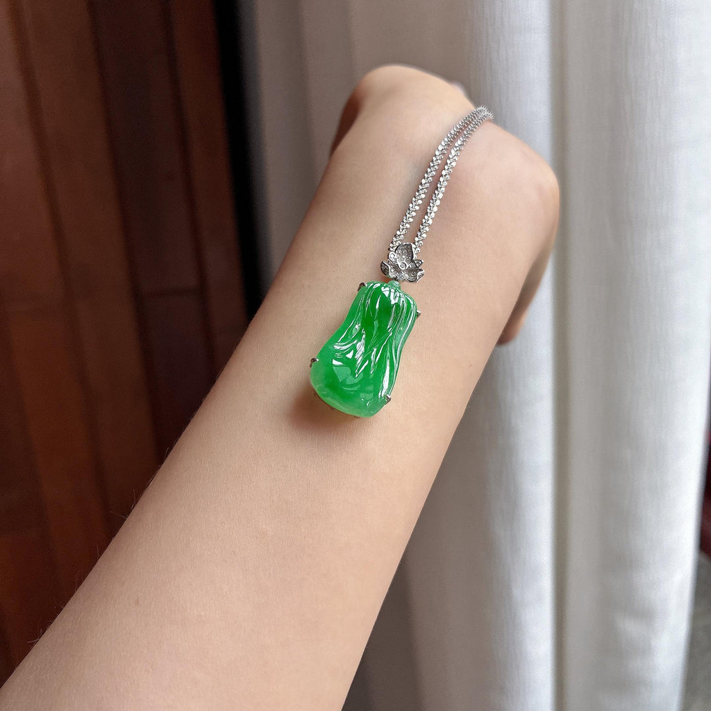 18k金镶糯冰满绿白菜挂件 天然缅甸A货翡翠（yc530637）