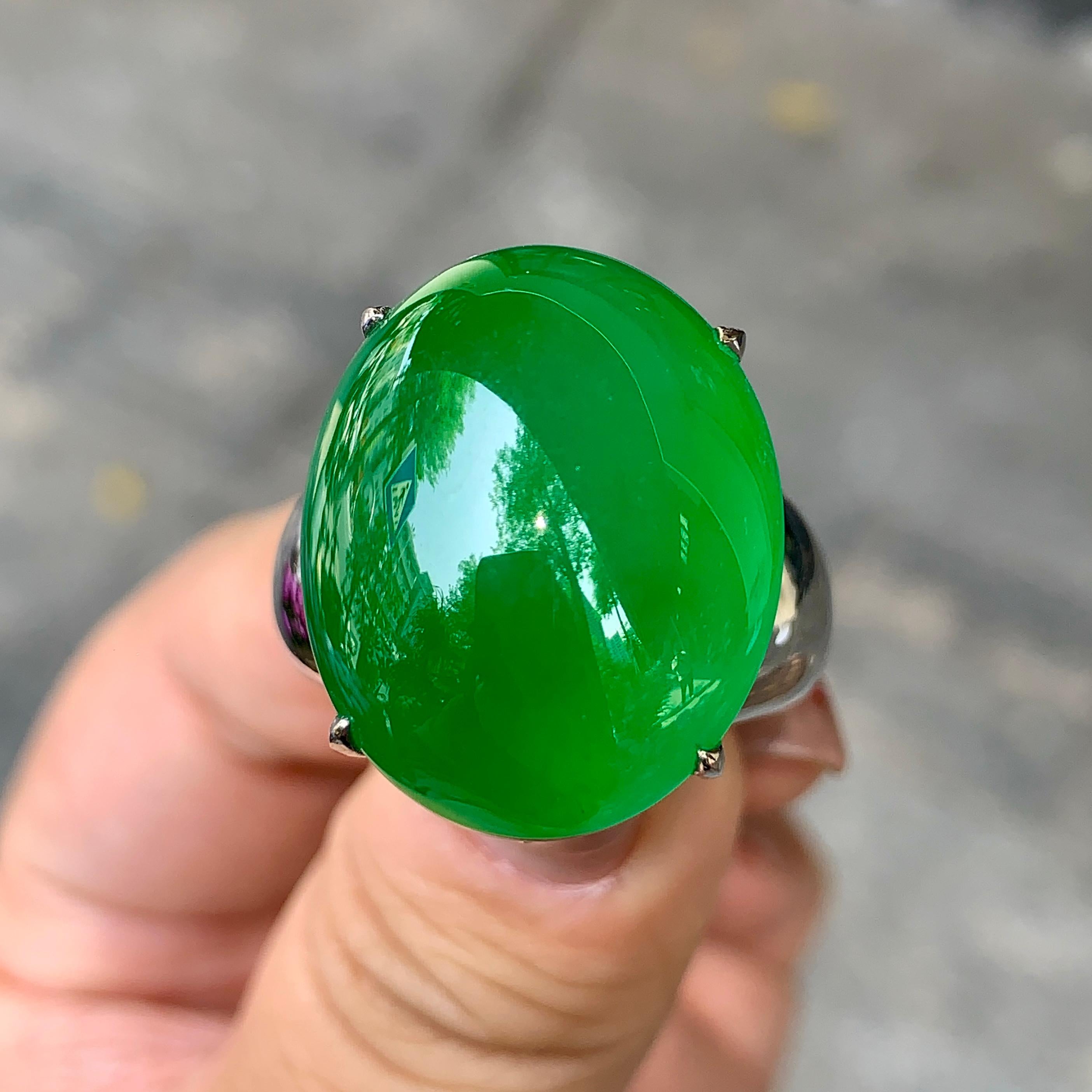 厚装饱满 18K金镶冰种满绿蛋面戒指 天然缅甸A货翡翠（yc357952）