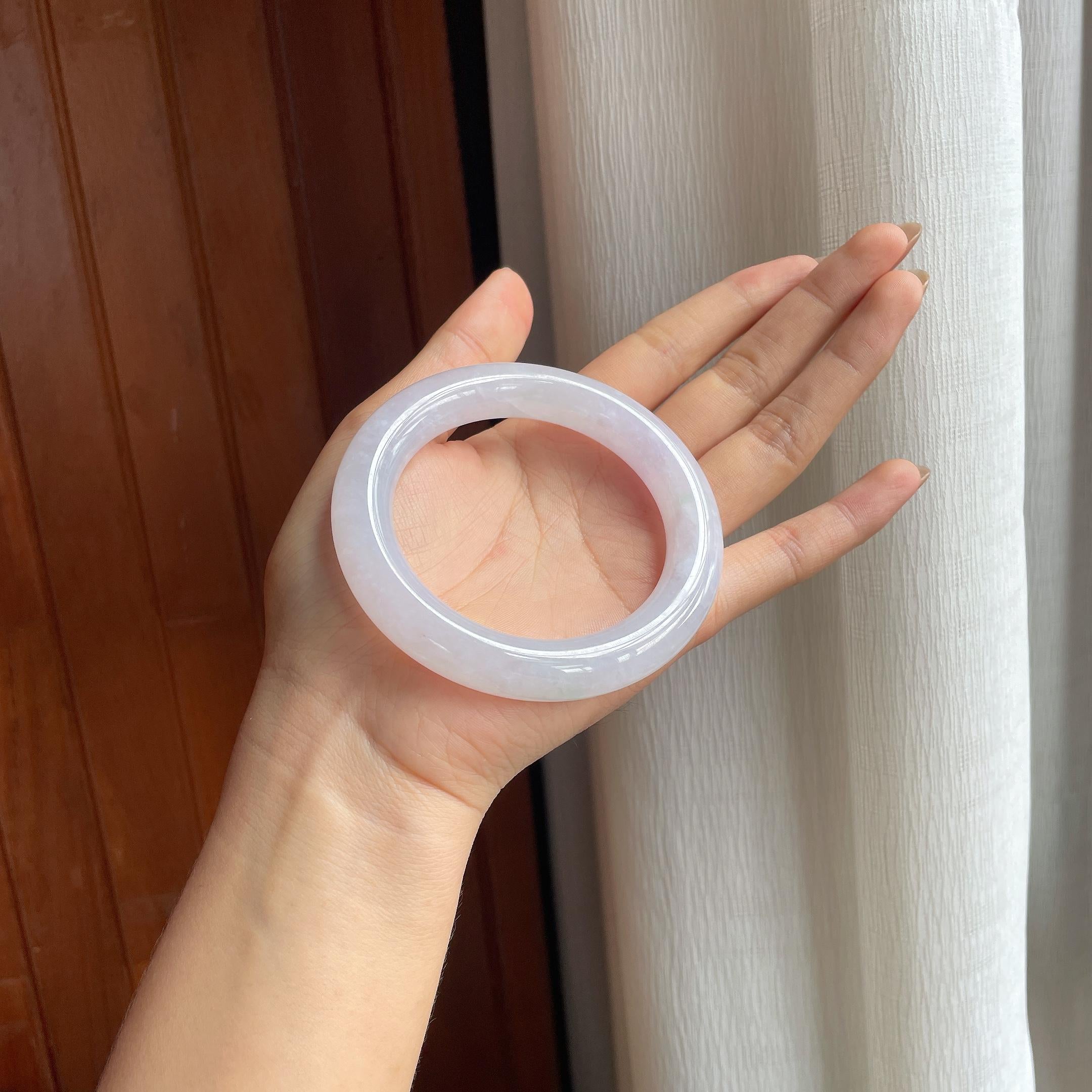 冰种淡春底翡翠圆条手镯（58.5mm）（yc419566）