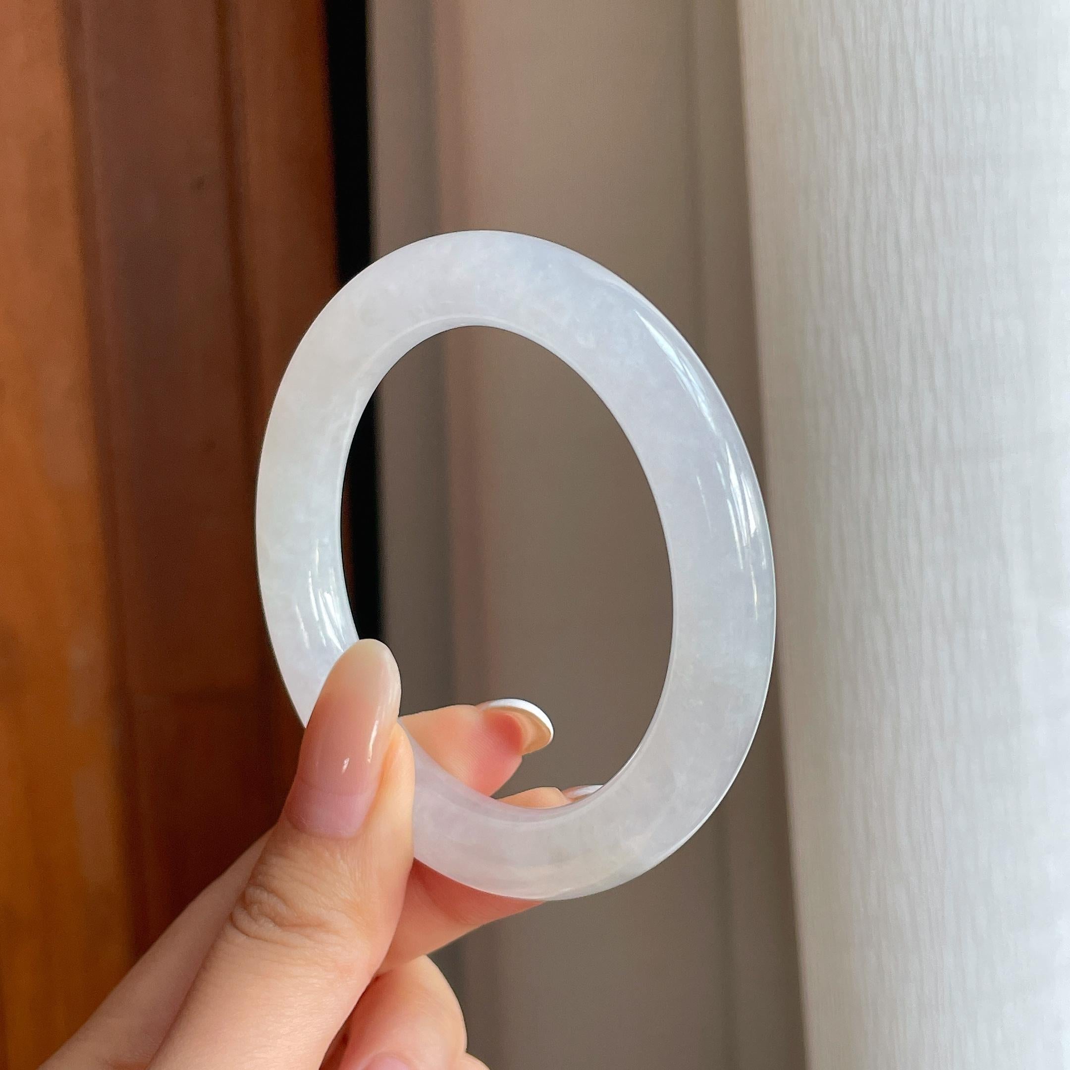 糯冰白月光翡翠圆条手镯（54.2mm)（yc419541）