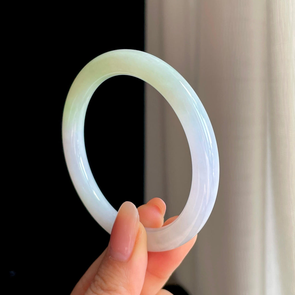 糯冰春彩翡翠圆条手镯（55.5mm)（yc342563）