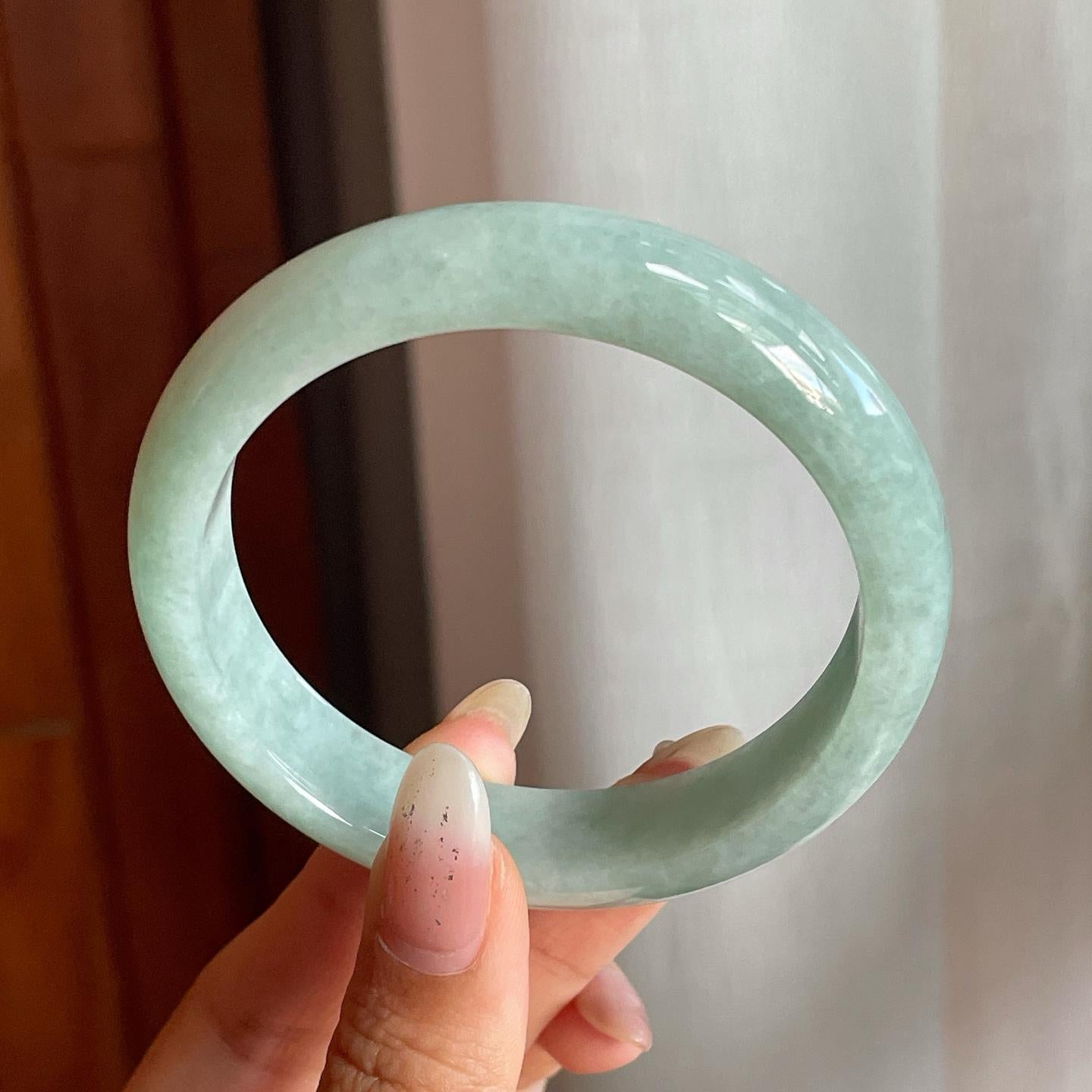 细糯种晴底翡翠平安镯（57.2mm）（yc220244）