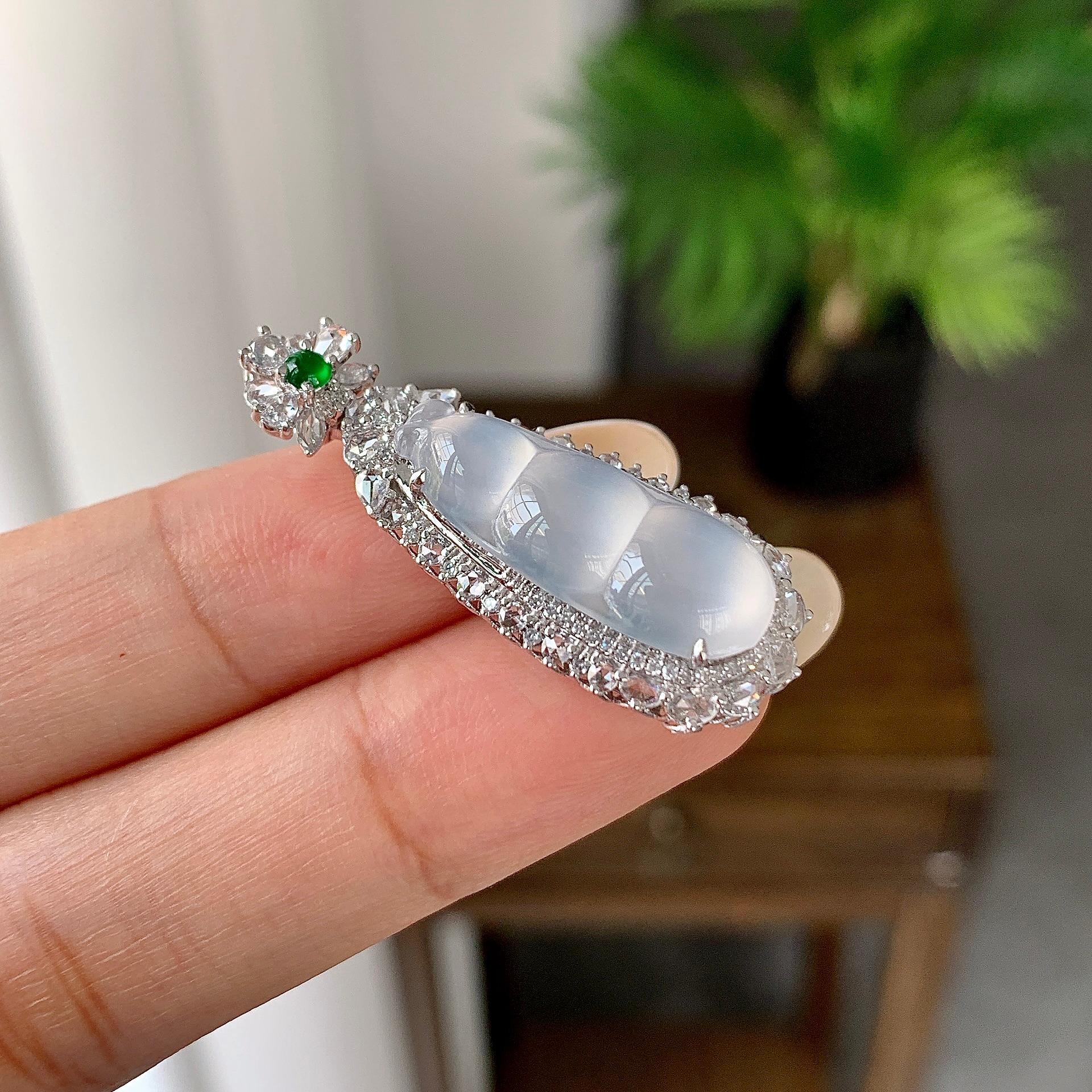 18k金钻镶高冰种无色福豆吊坠（yc255619）