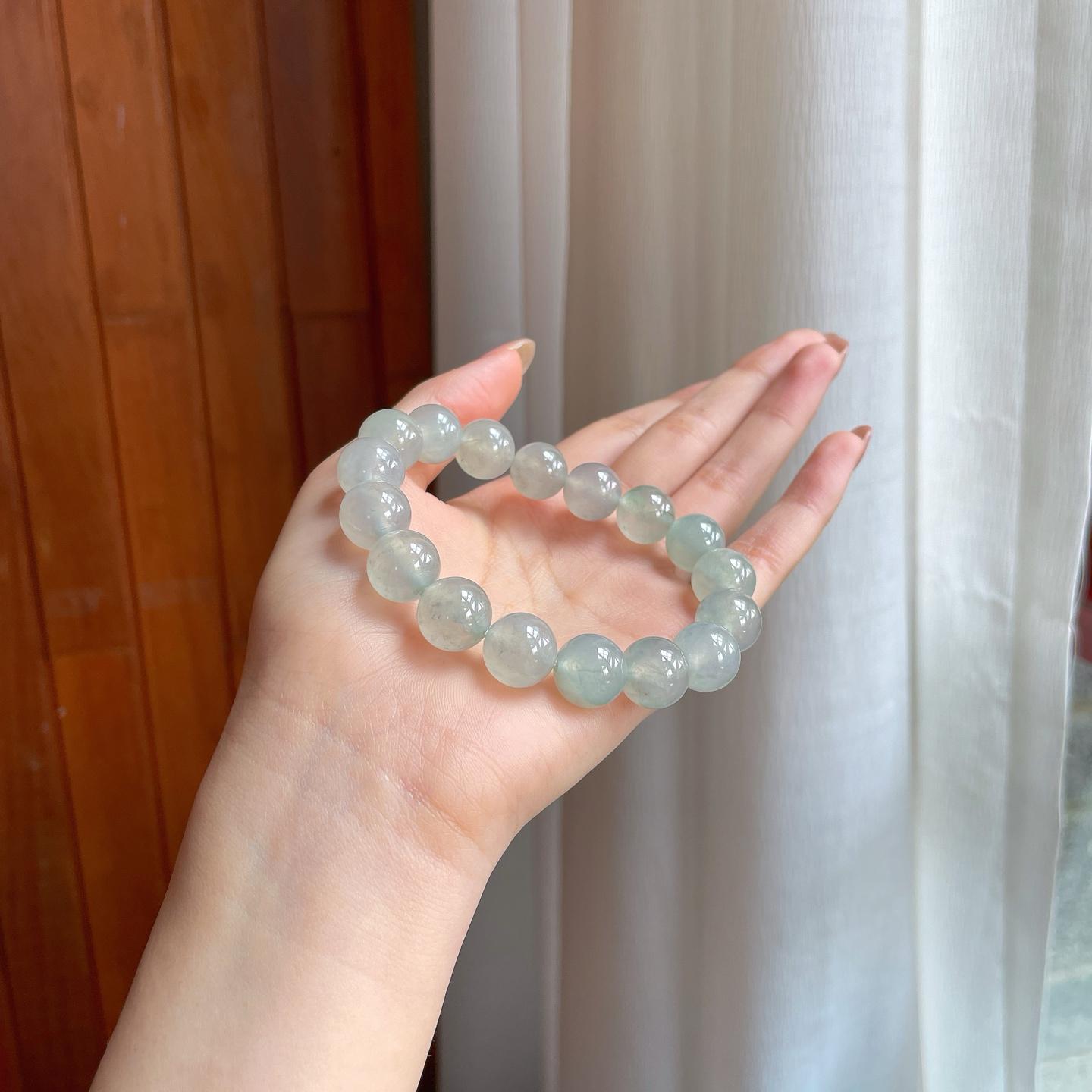 冰种淡底色翡翠珠串手串（yc360244）