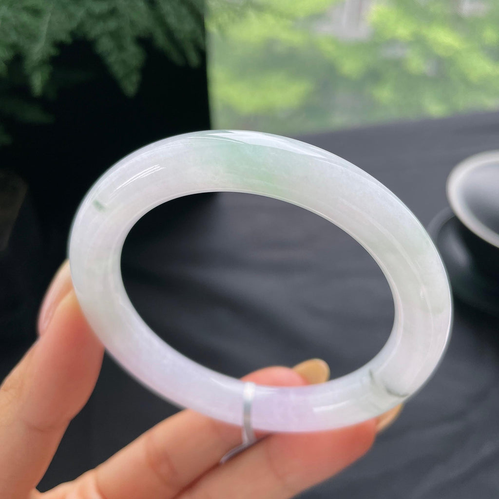 细糯种飘绿圆条手镯55.1圈 天然缅甸A货翡翠（yc473130）