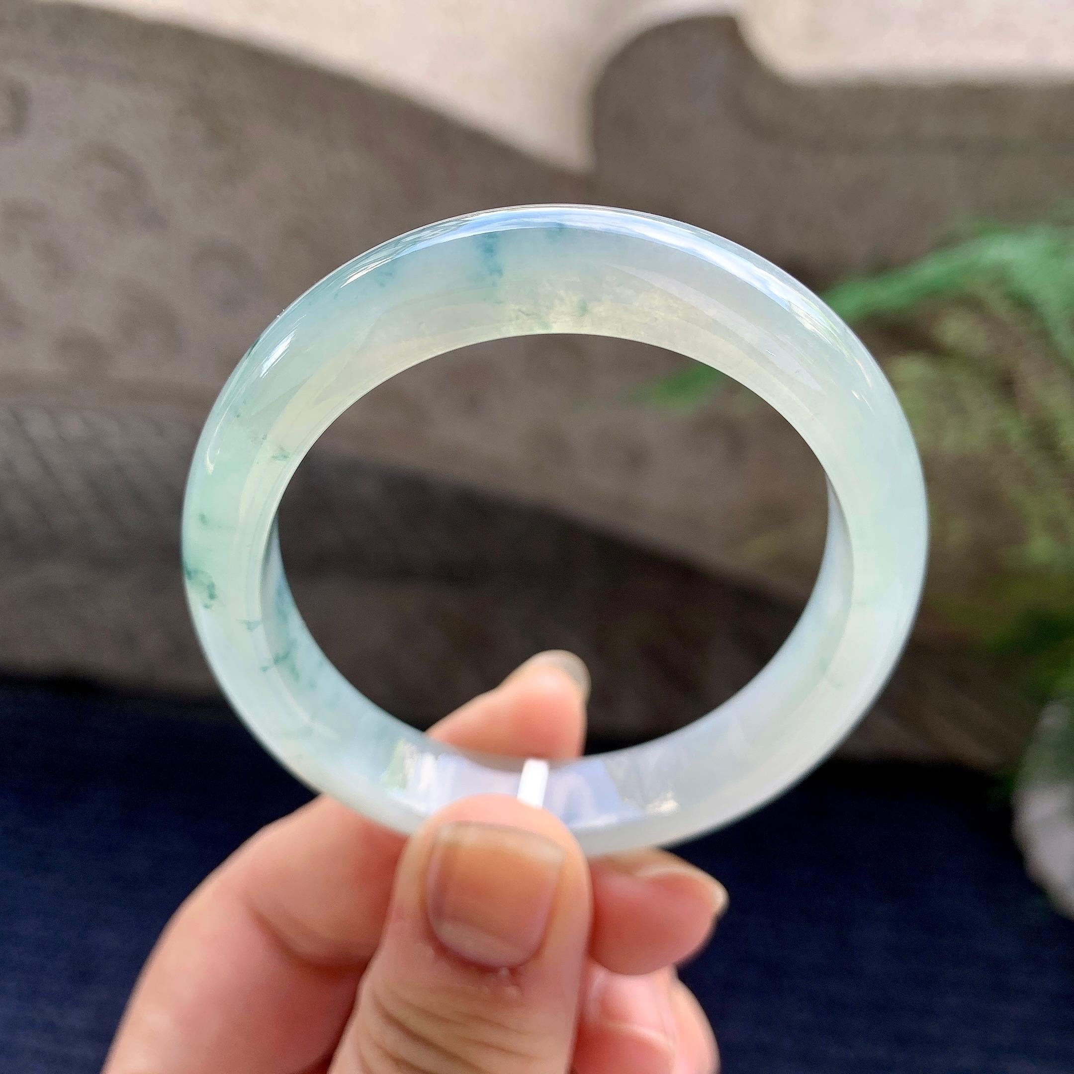 糯冰种飘花贵妃手镯（54.8mm）（yc223264）