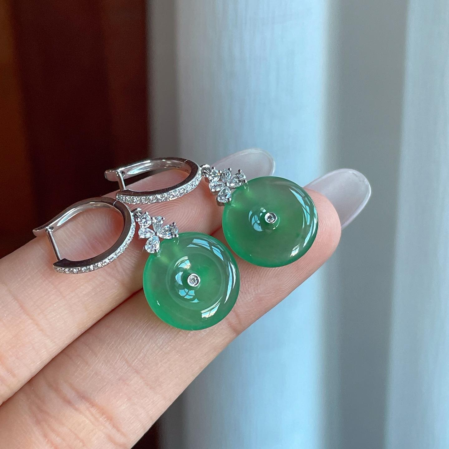 18k金钻镶冰种湖水绿翡翠耳坠（yc265743）