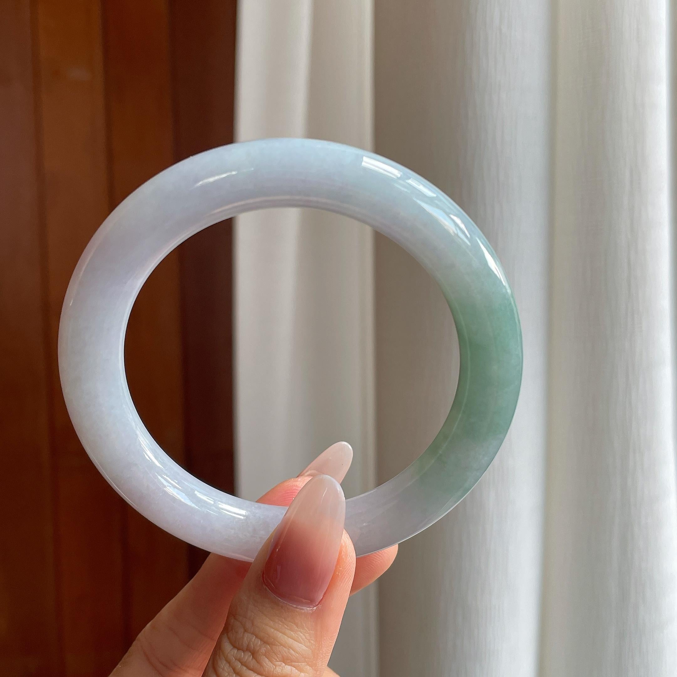 糯冰带底色翡翠圆条手镯（58.3mm）（yc295064）