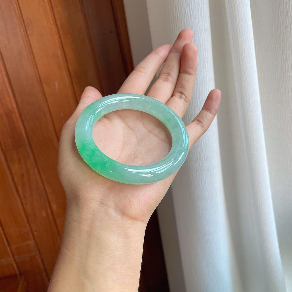 糯冰带色翡翠圆条手镯（54.8mm）（yc247172）