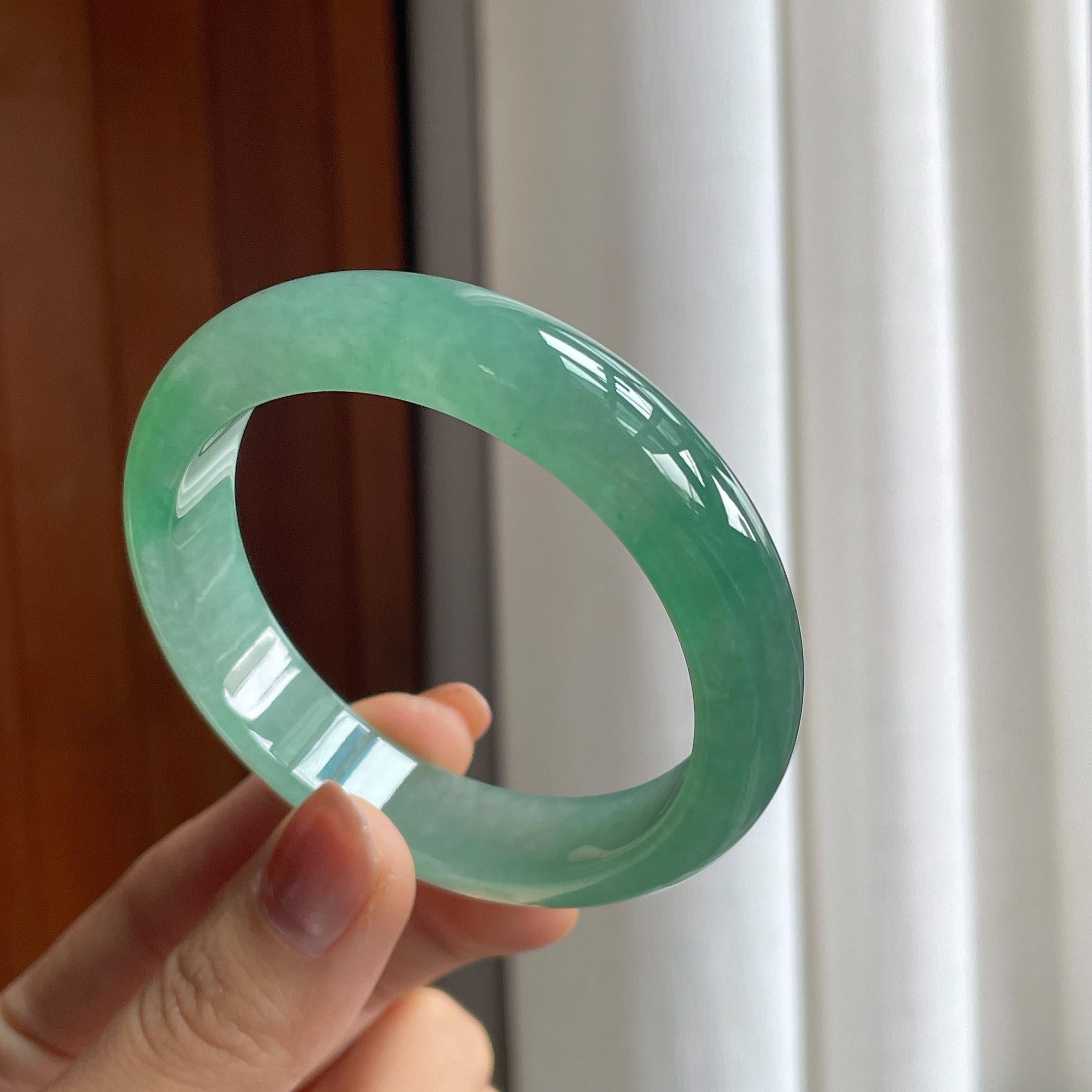 冰种湖水绿翡翠平安镯（54mm）（yc286524）