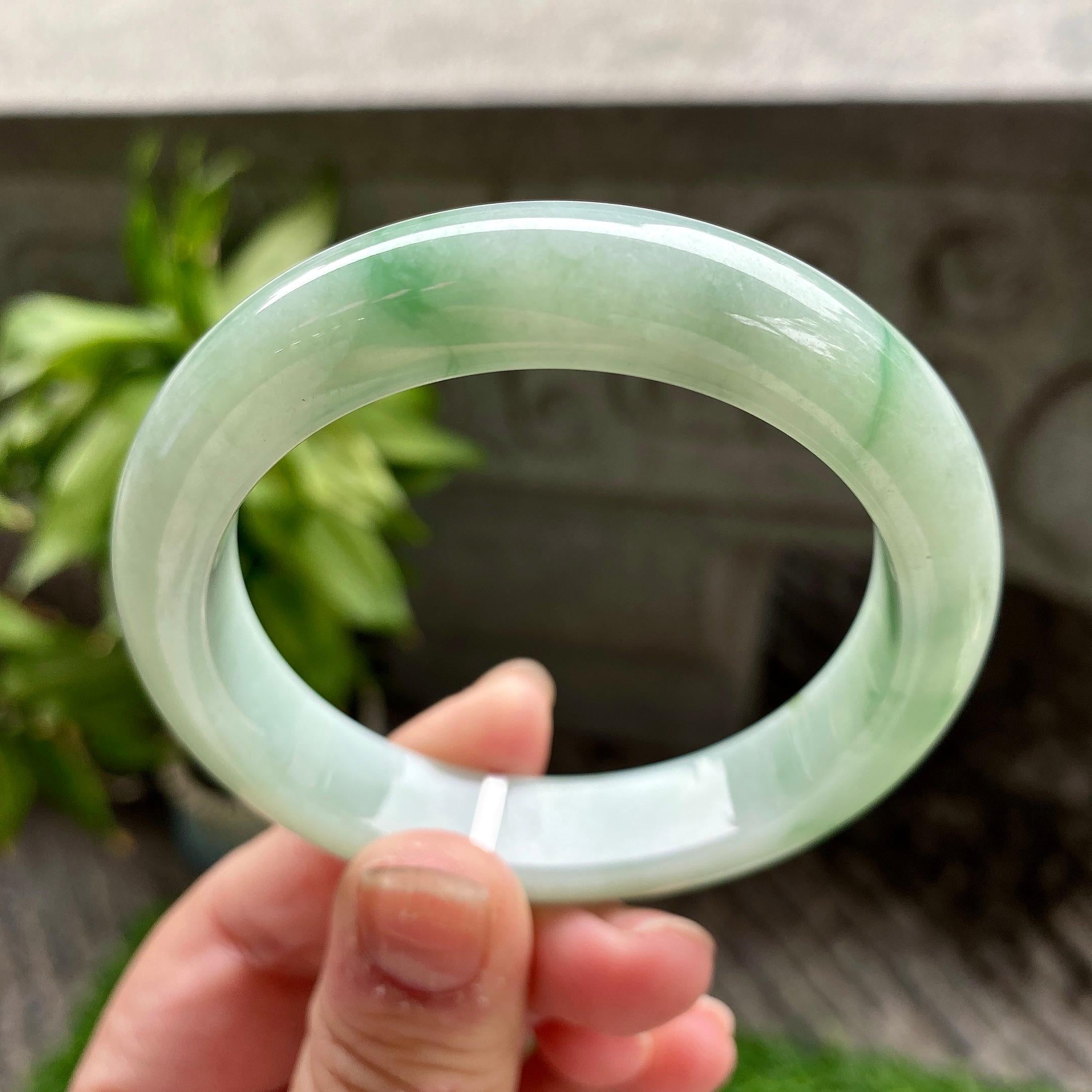 细糯种飘花正圈平安镯55.3圈口 天然缅甸A货翡翠（yc317269）